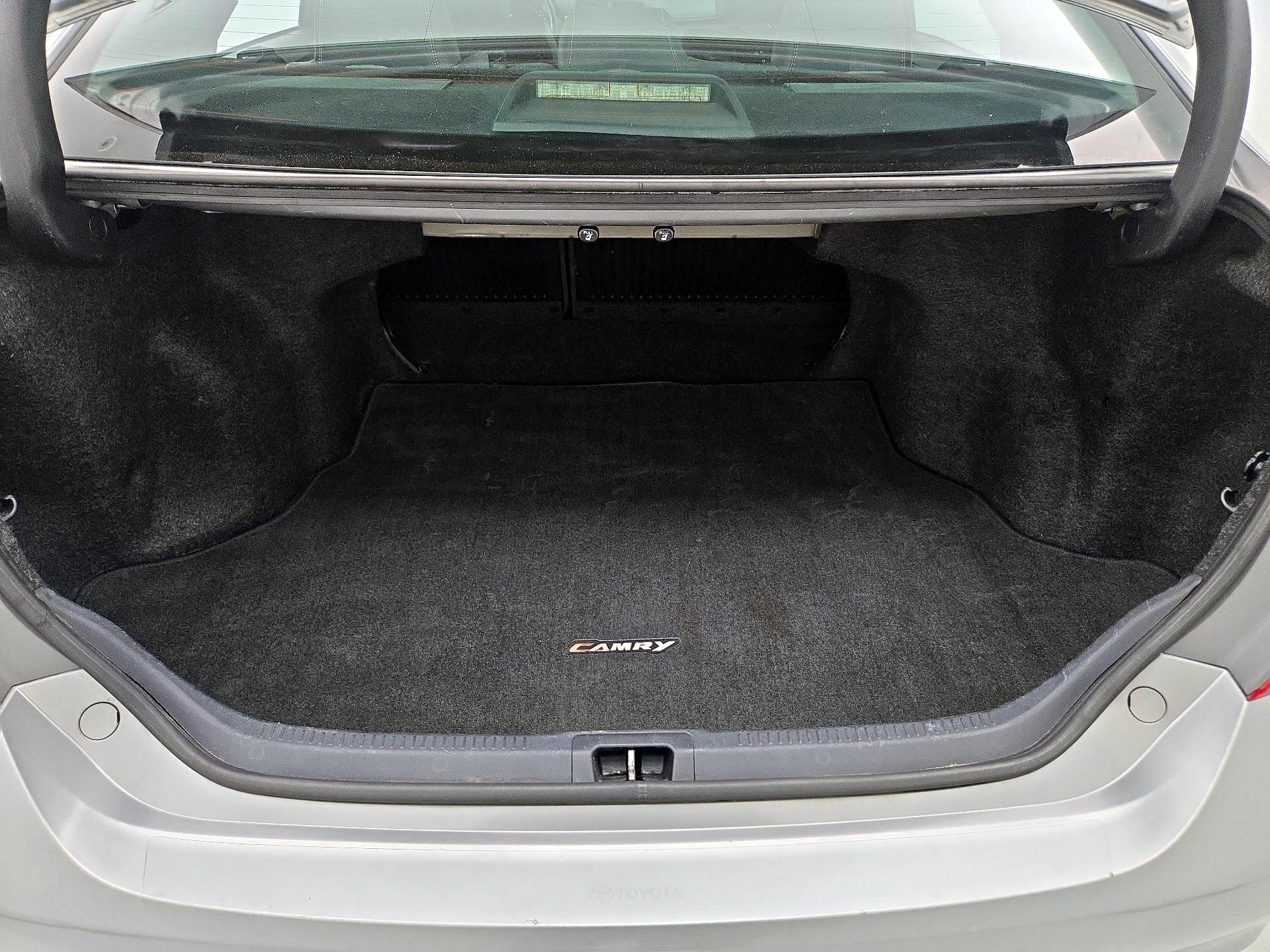 Thumbnail: 2015 Toyota Camry - 20