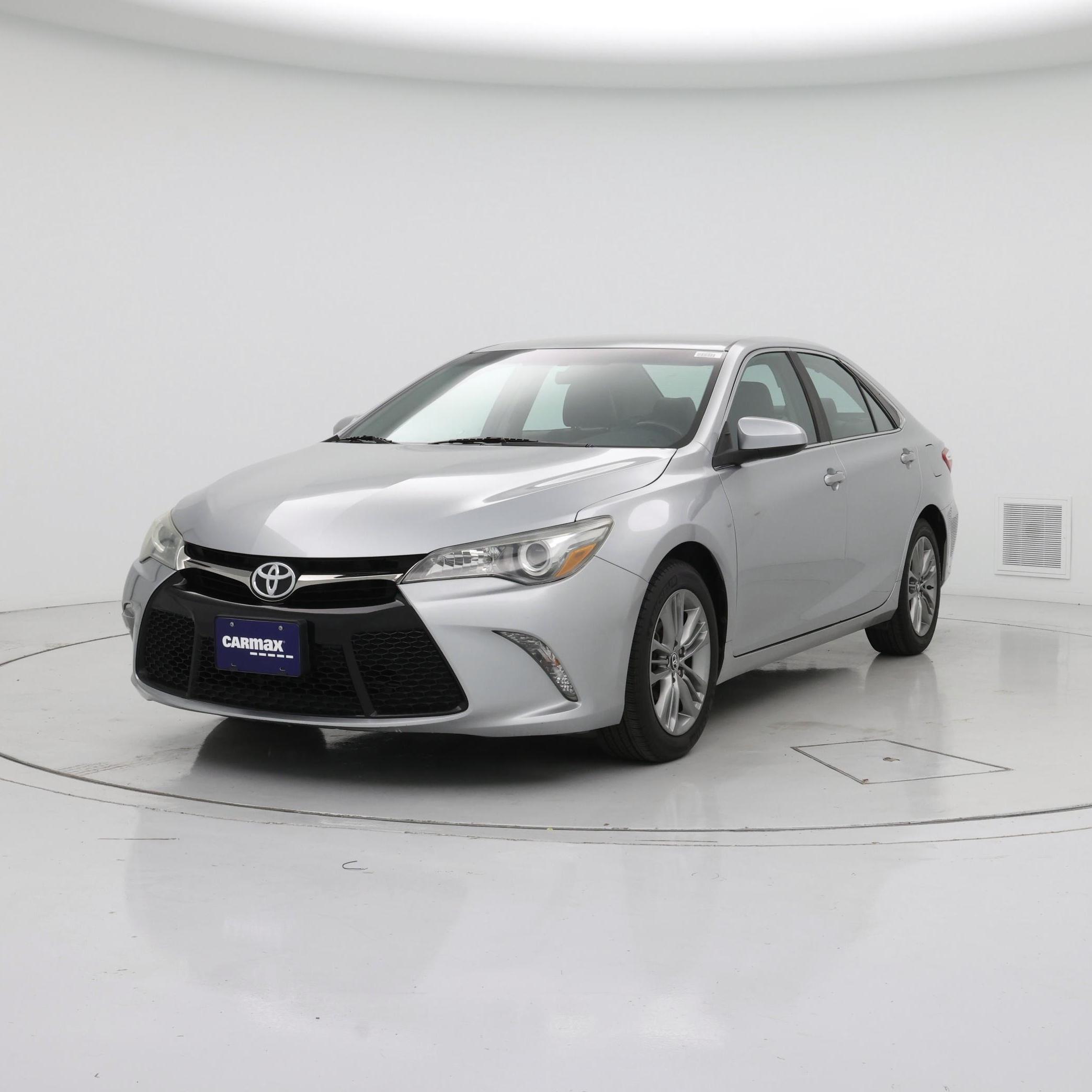 Thumbnail: 2015 Toyota Camry - 4