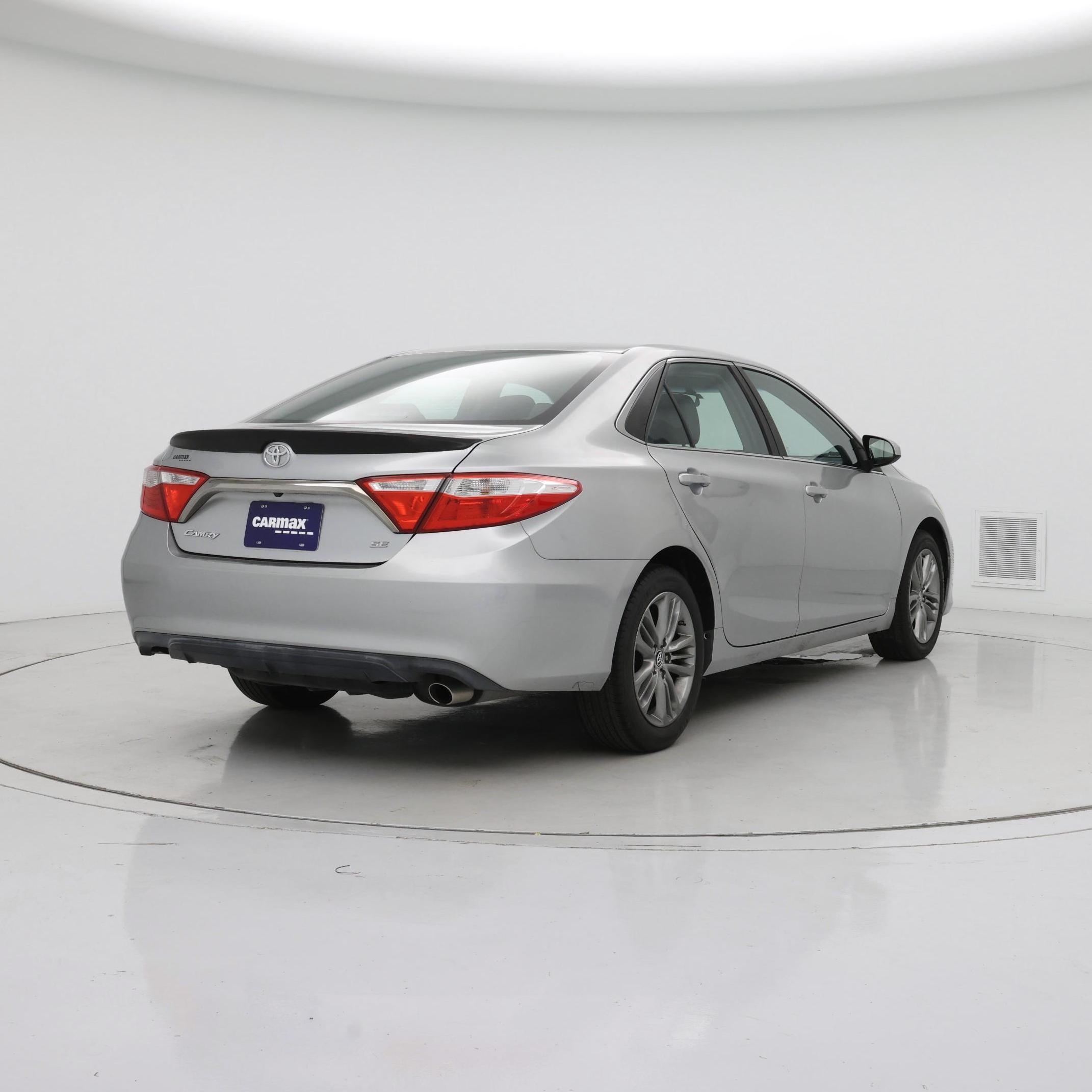 Thumbnail: 2015 Toyota Camry - 8