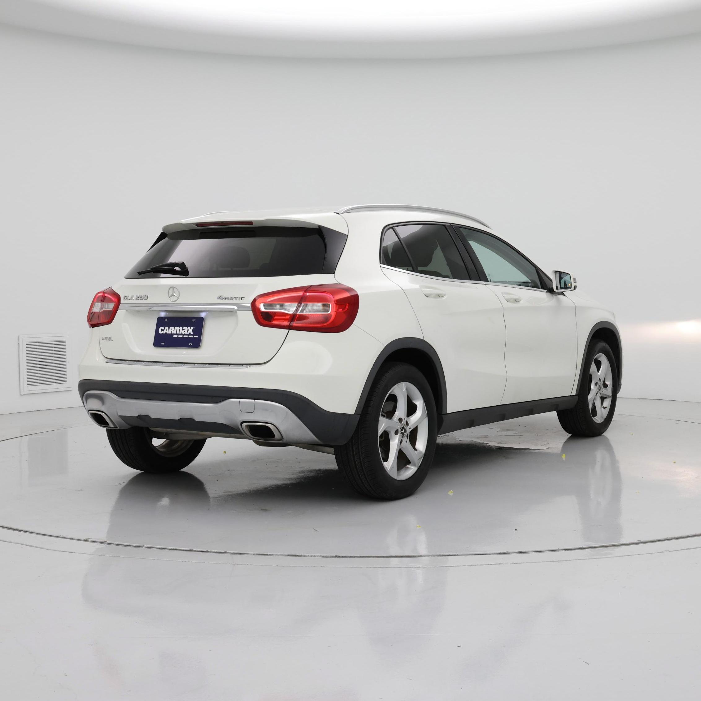 Thumbnail: 2018 Mercedes-Benz GLA - 8