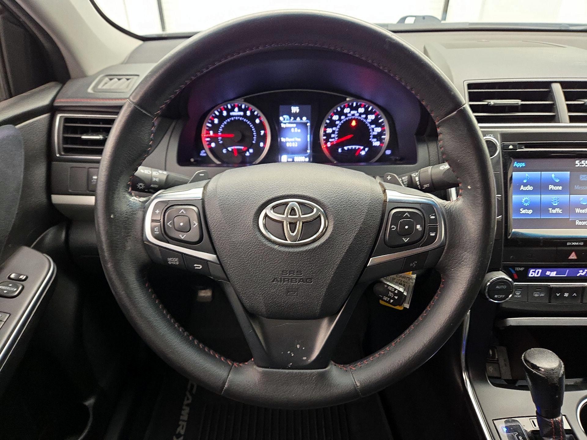 Thumbnail: 2017 Toyota Camry - 10