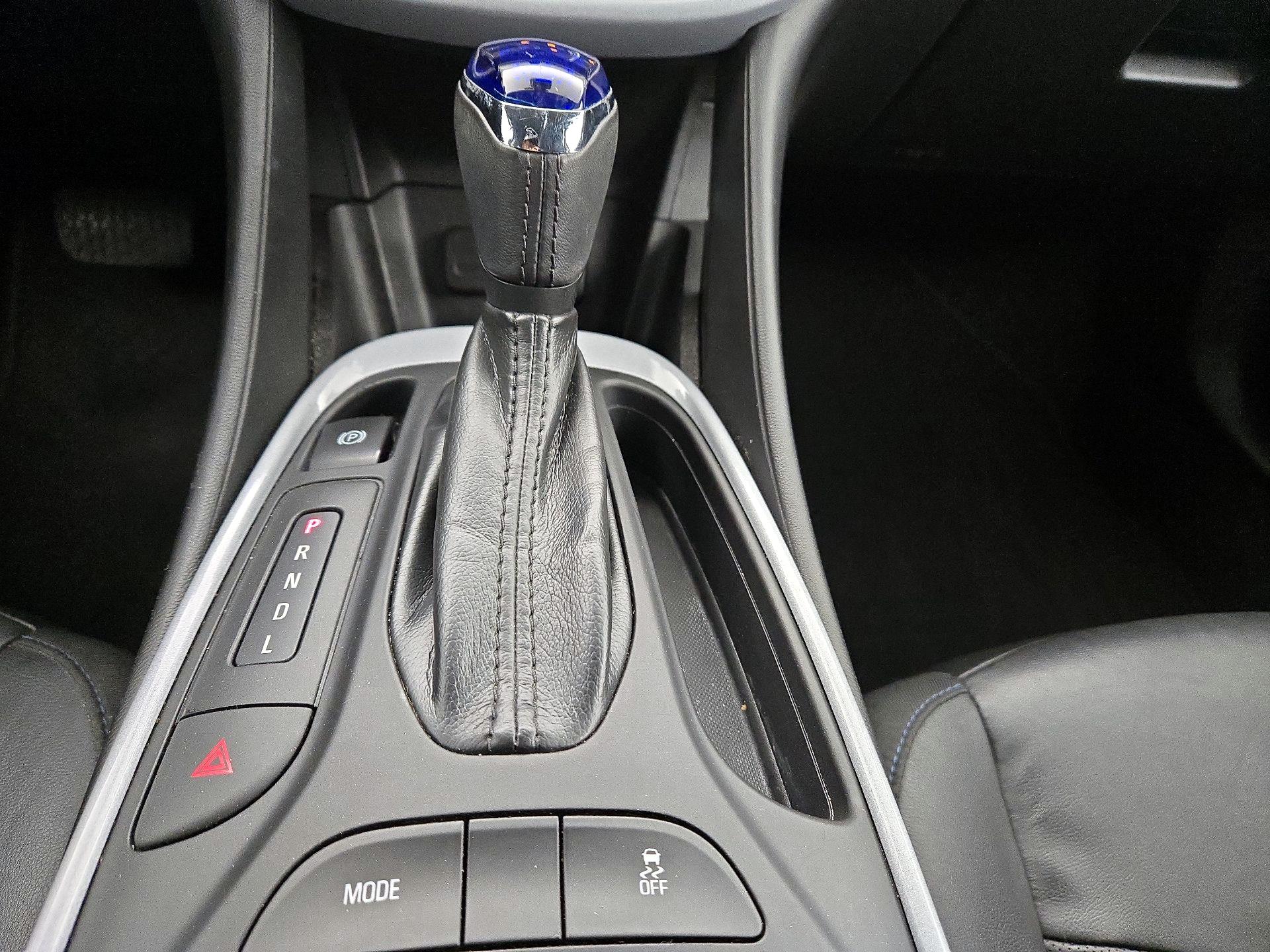 Thumbnail: 2016 Chevrolet Volt - 17