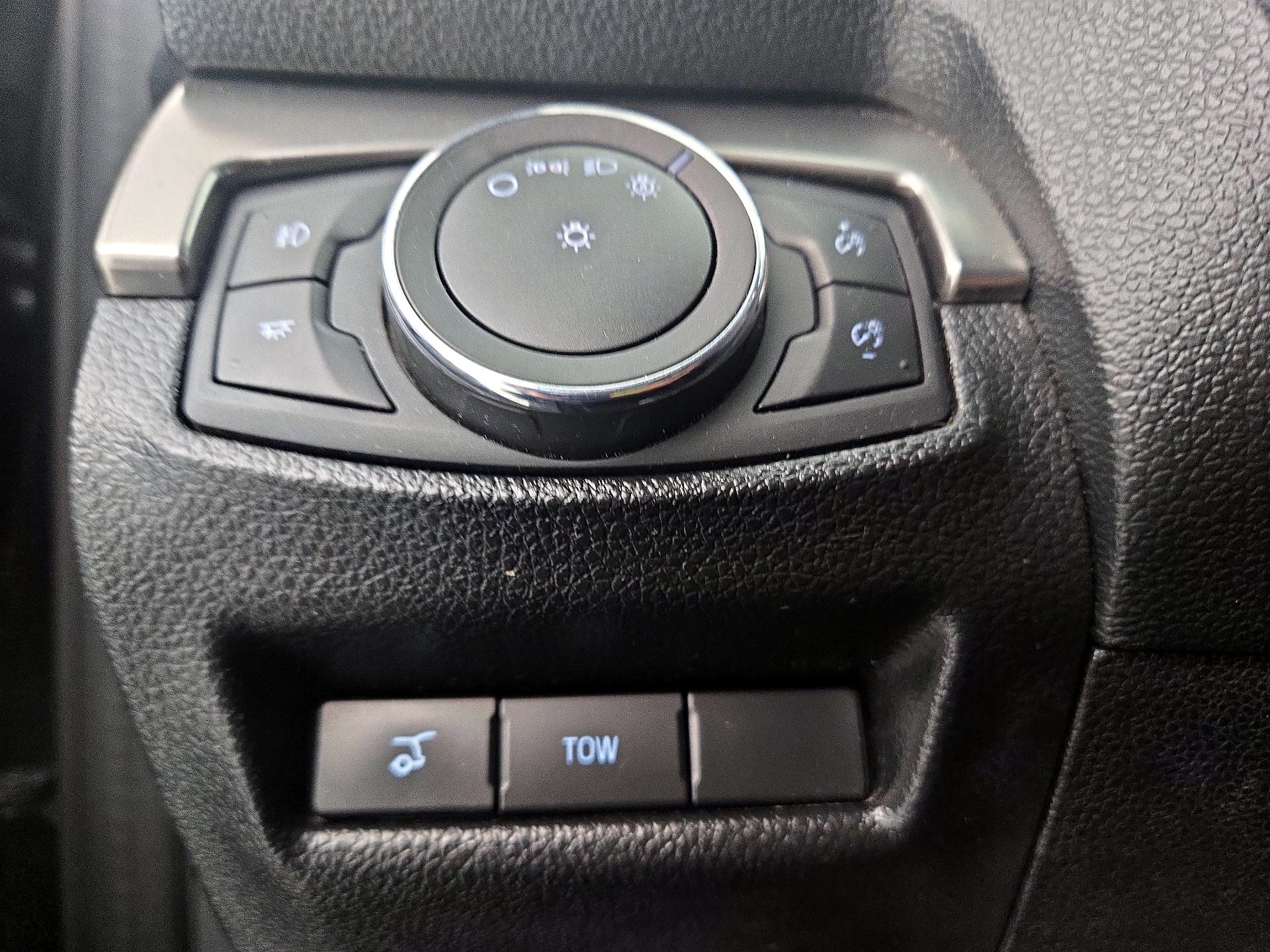 Thumbnail: 2018 Ford Explorer - 13
