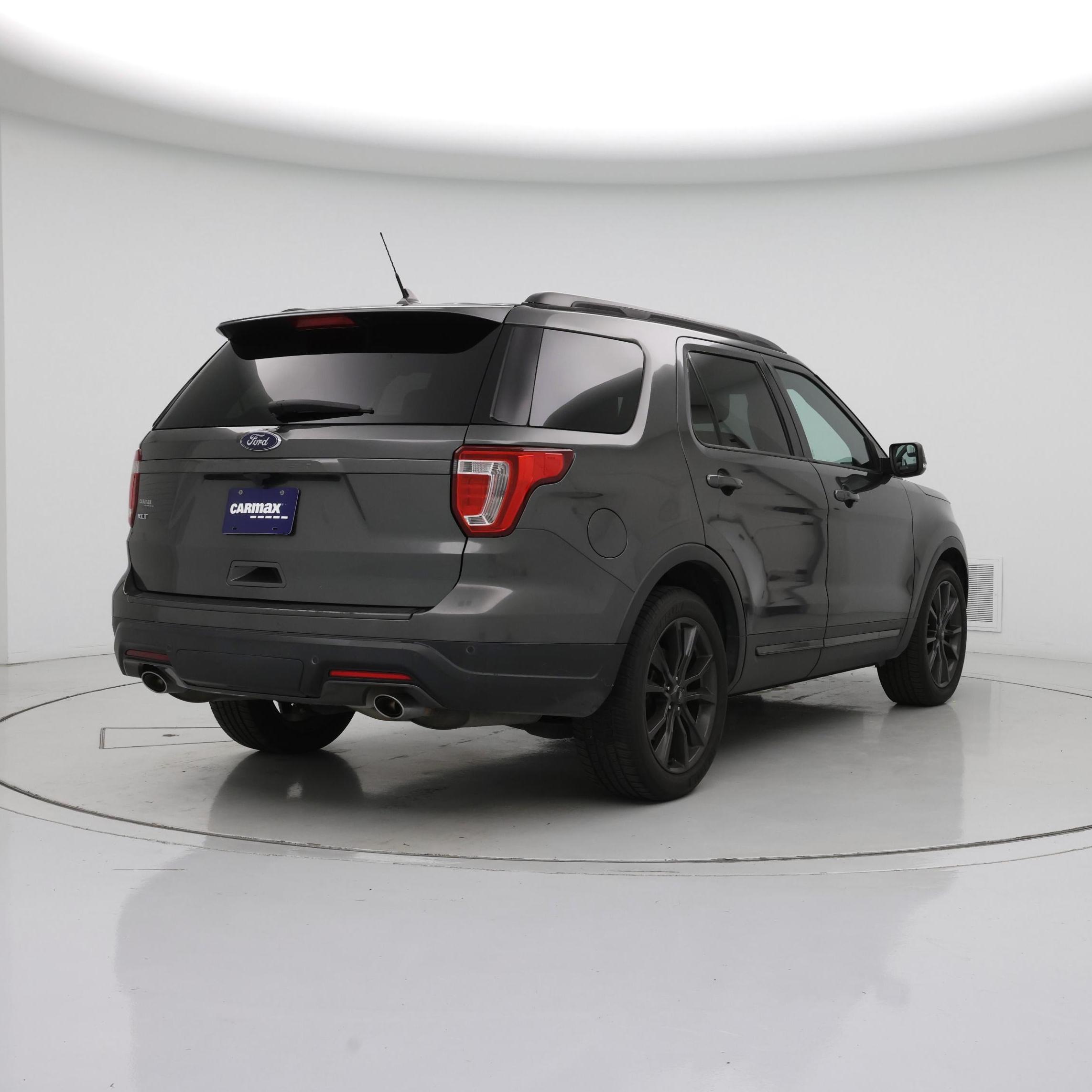 Thumbnail: 2018 Ford Explorer - 8