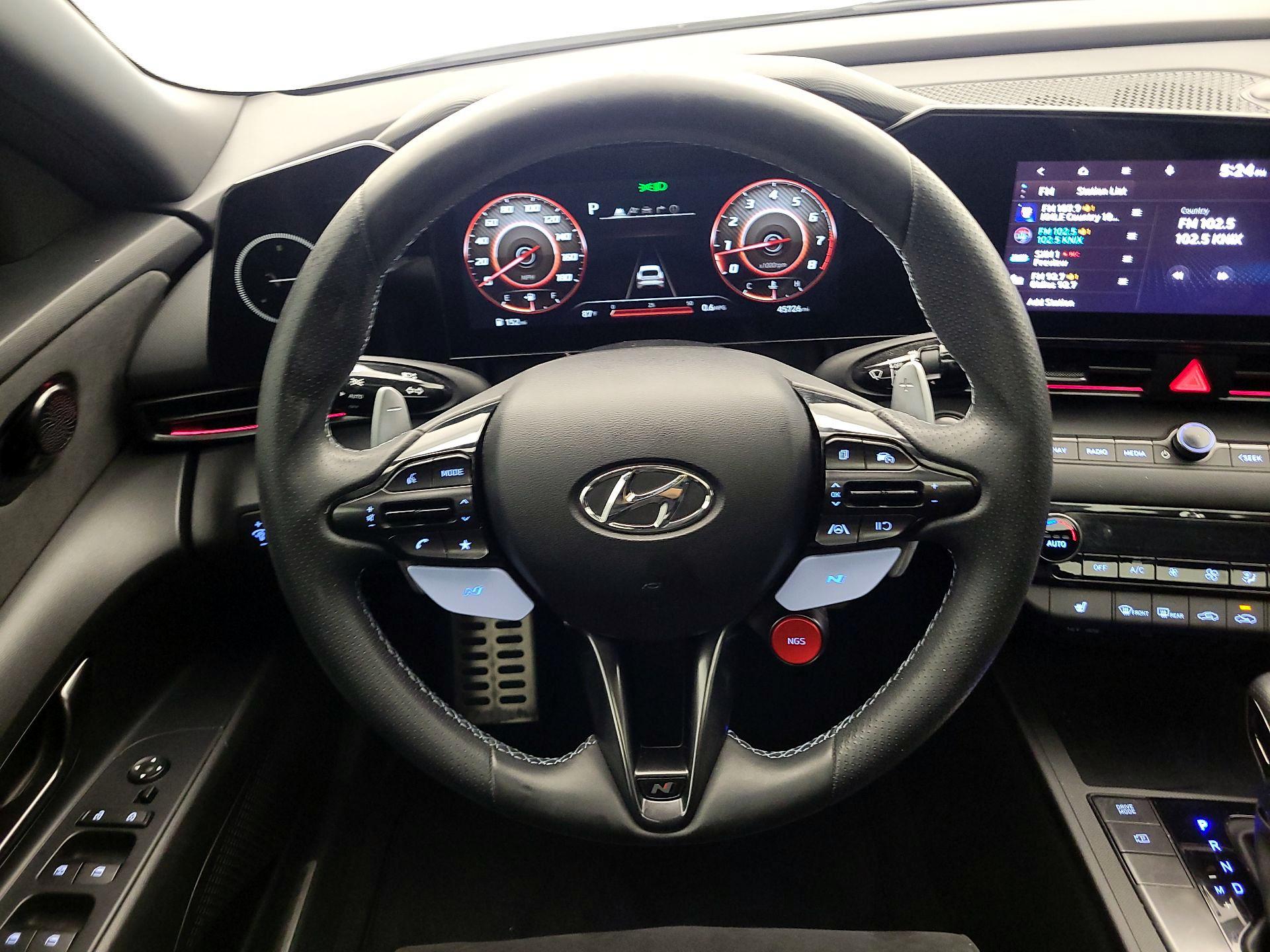 Thumbnail: 2023 Hyundai Elantra - 10