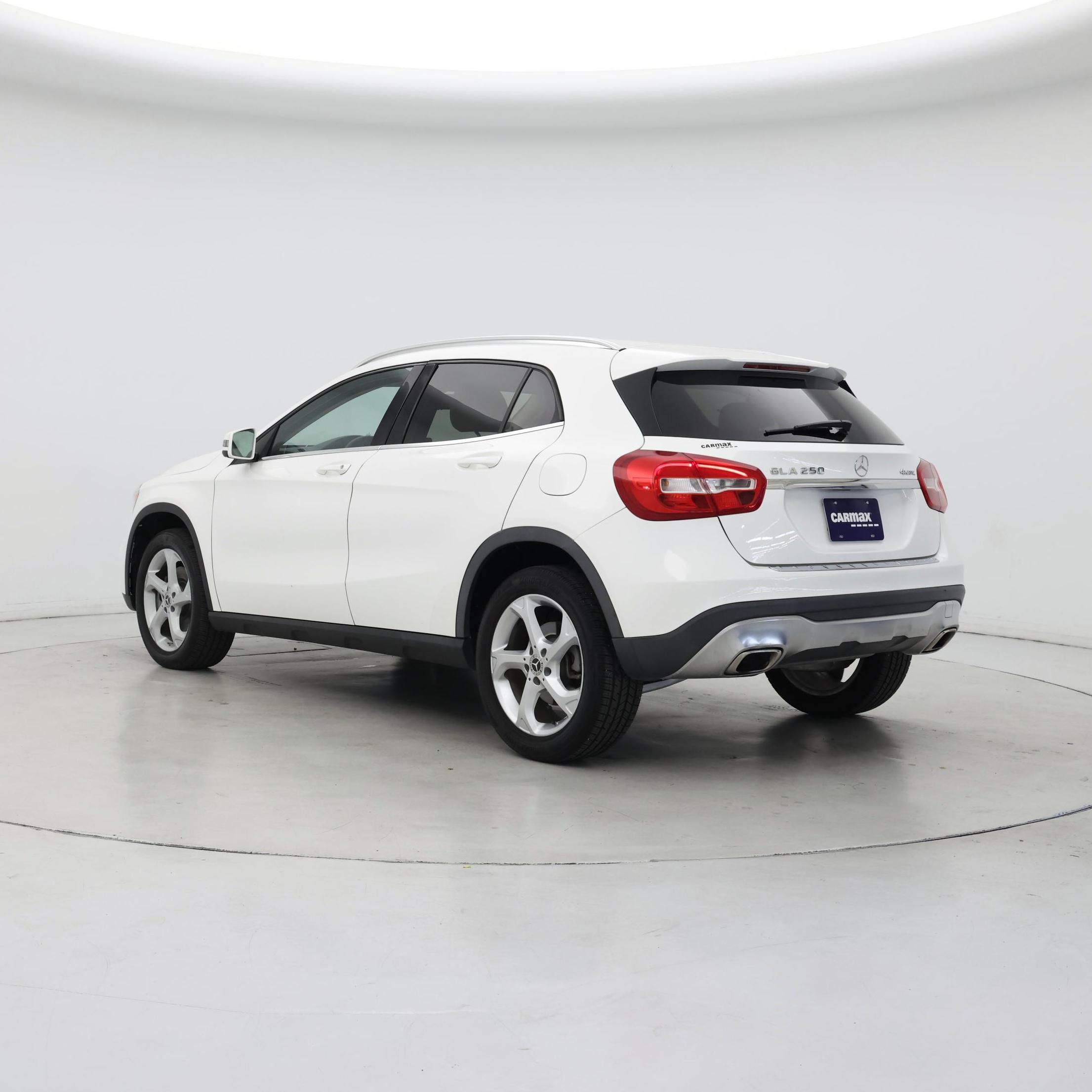 Thumbnail: 2019 Mercedes-Benz GLA - 2