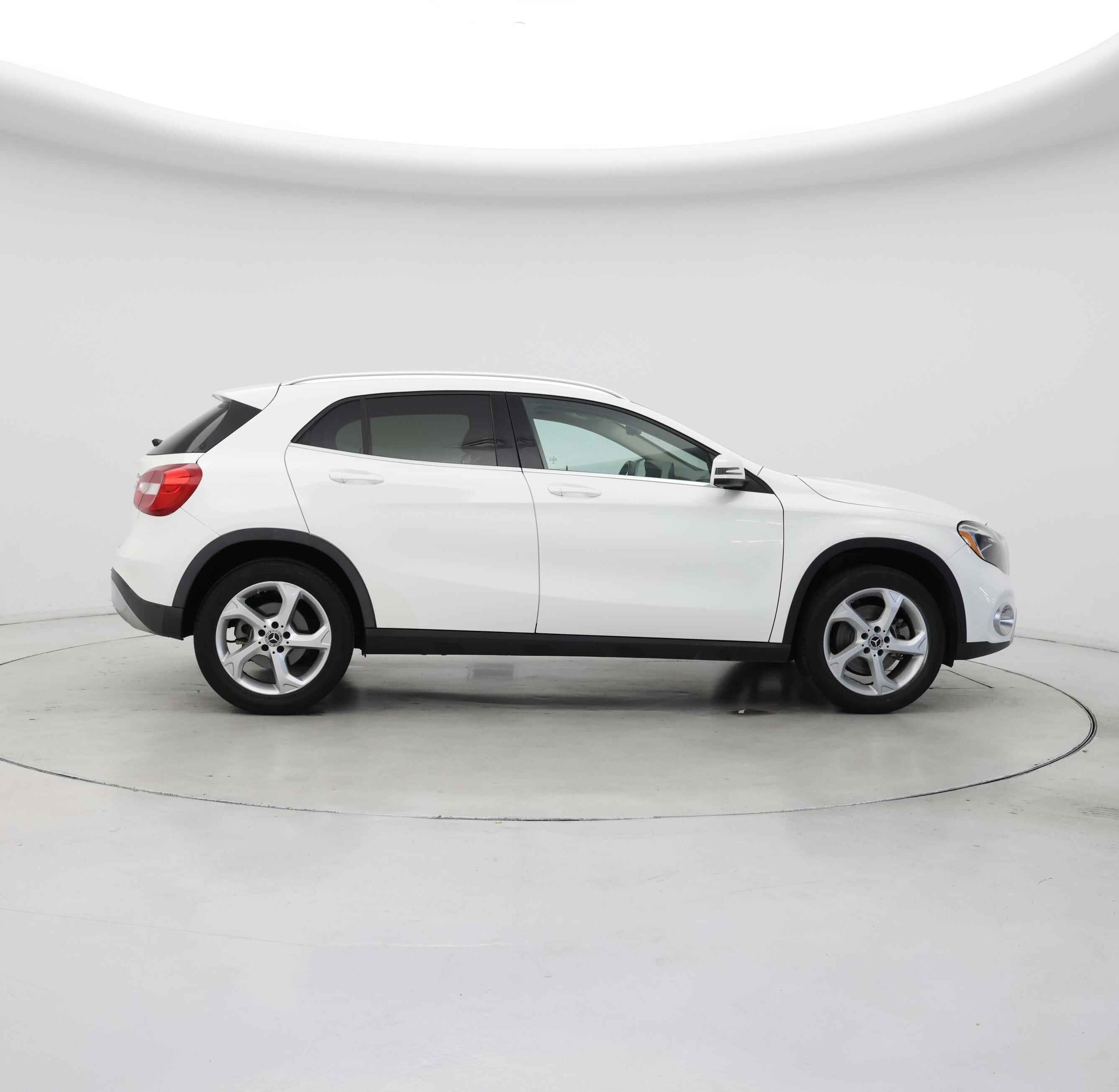 Thumbnail: 2019 Mercedes-Benz GLA - 7