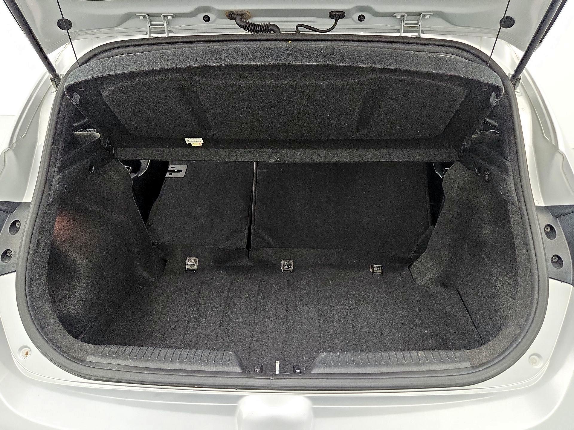 Thumbnail: 2013 Hyundai Elantra - 20