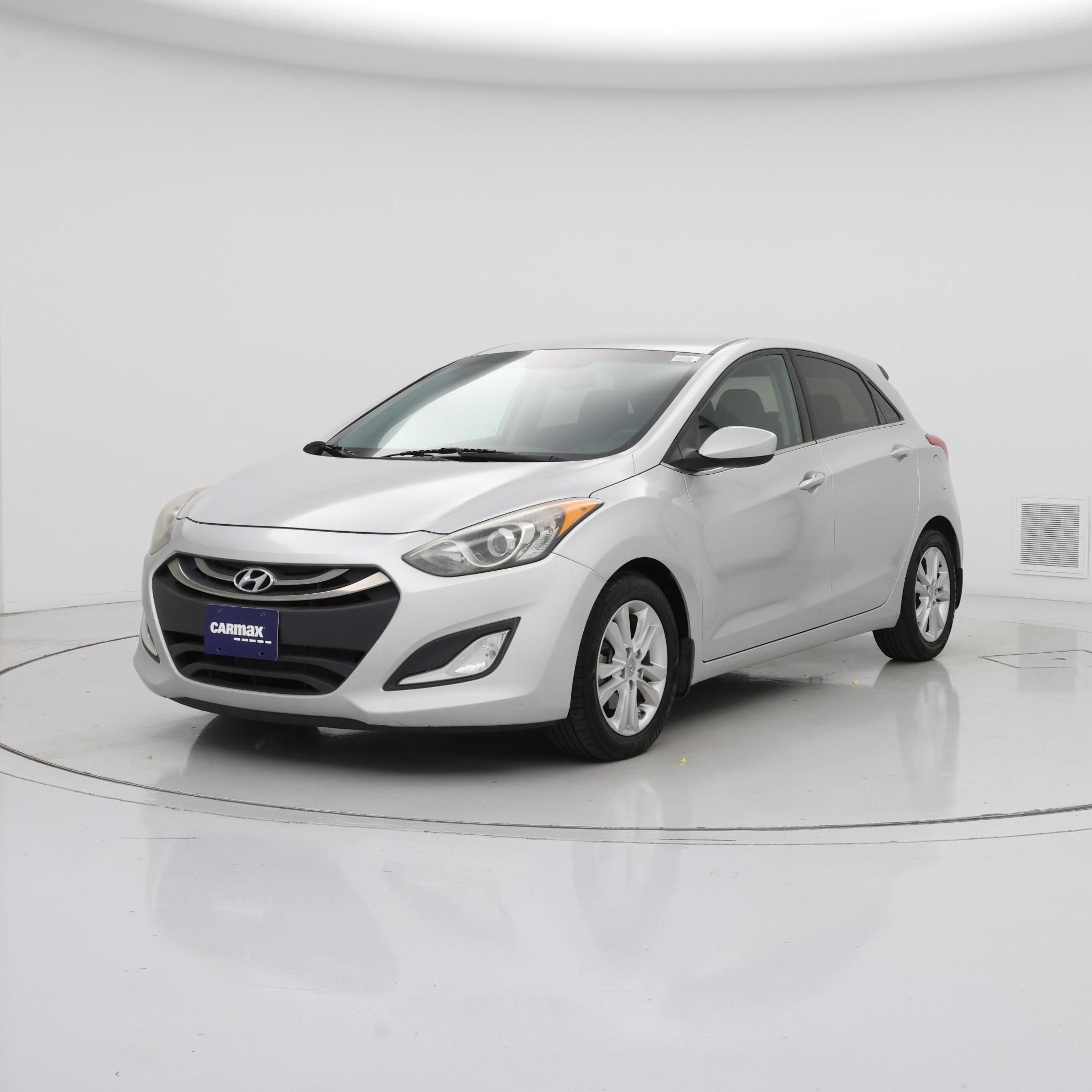 Thumbnail: 2013 Hyundai Elantra - 4