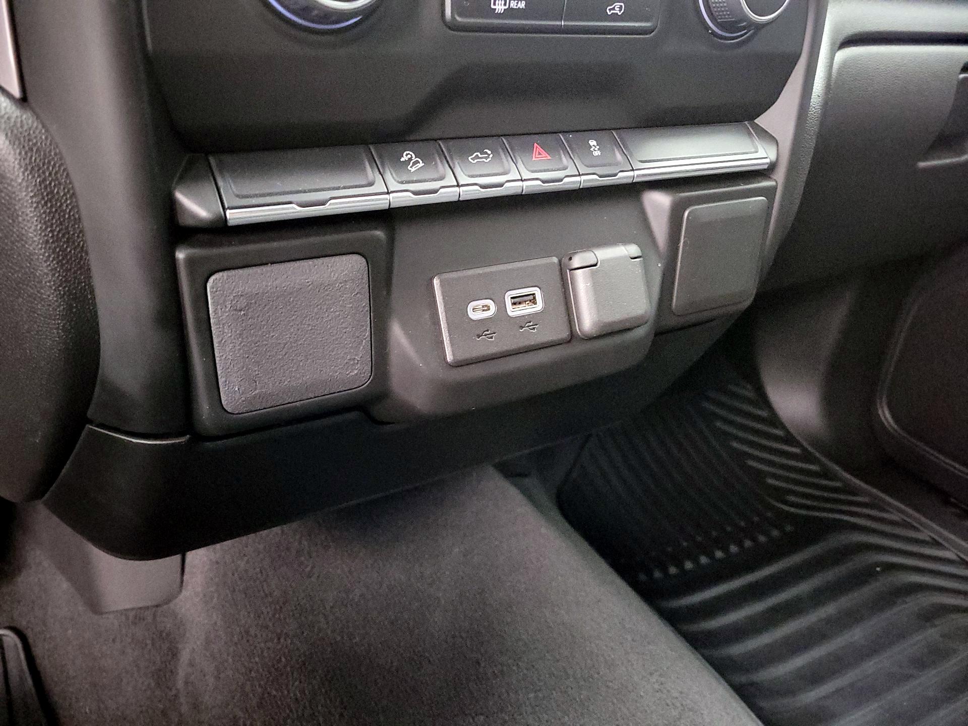 Thumbnail: 2021 Chevrolet Silverado 1500 - 18