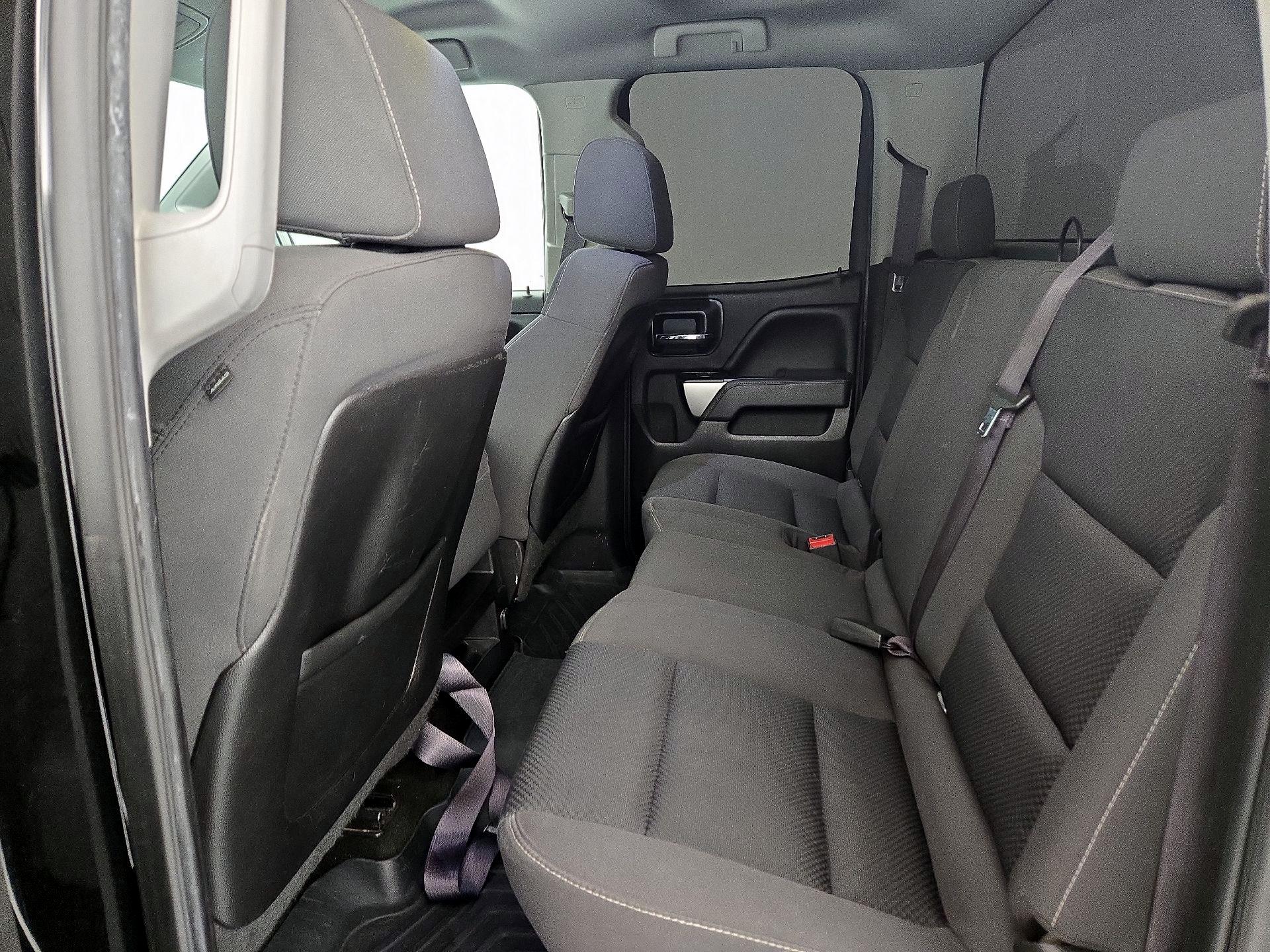 Thumbnail: 2015 Chevrolet Silverado 1500 - 18