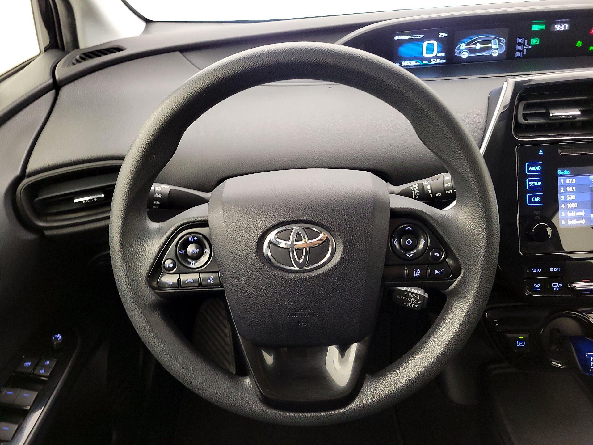 Thumbnail: 2019 Toyota Prius - 10