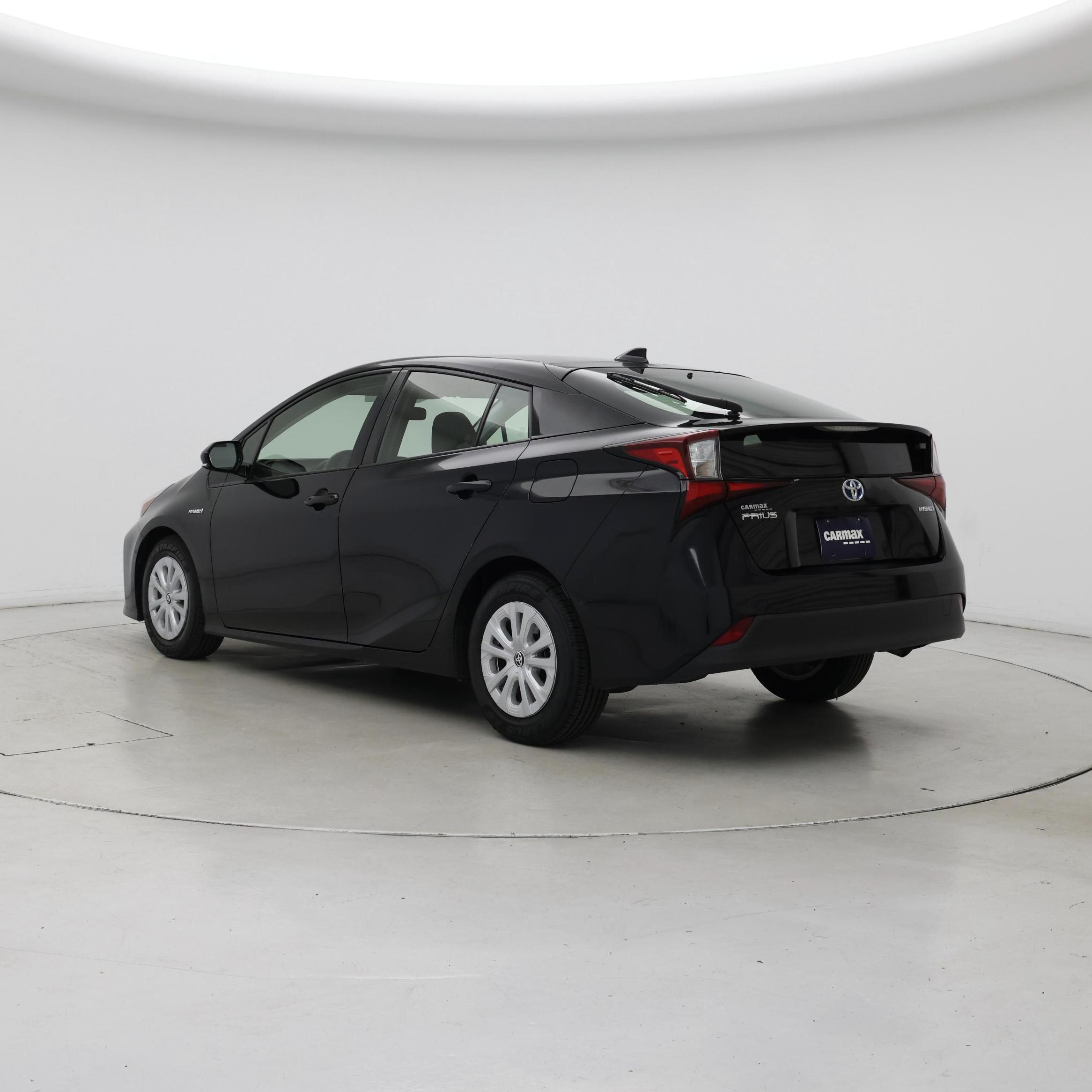 Thumbnail: 2019 Toyota Prius - 2