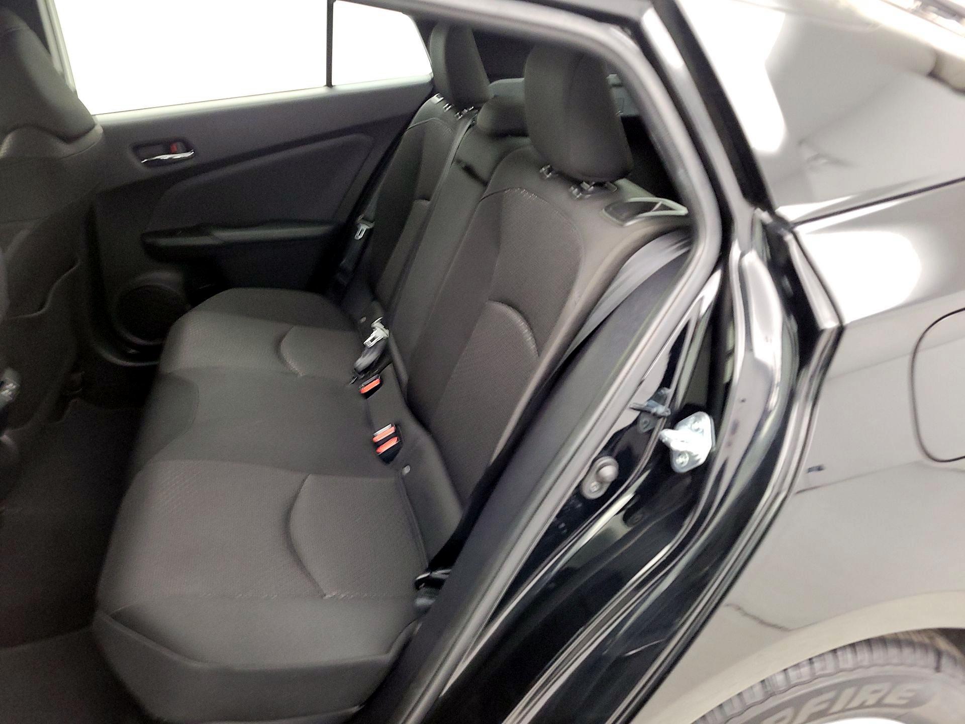 Thumbnail: 2019 Toyota Prius - 19