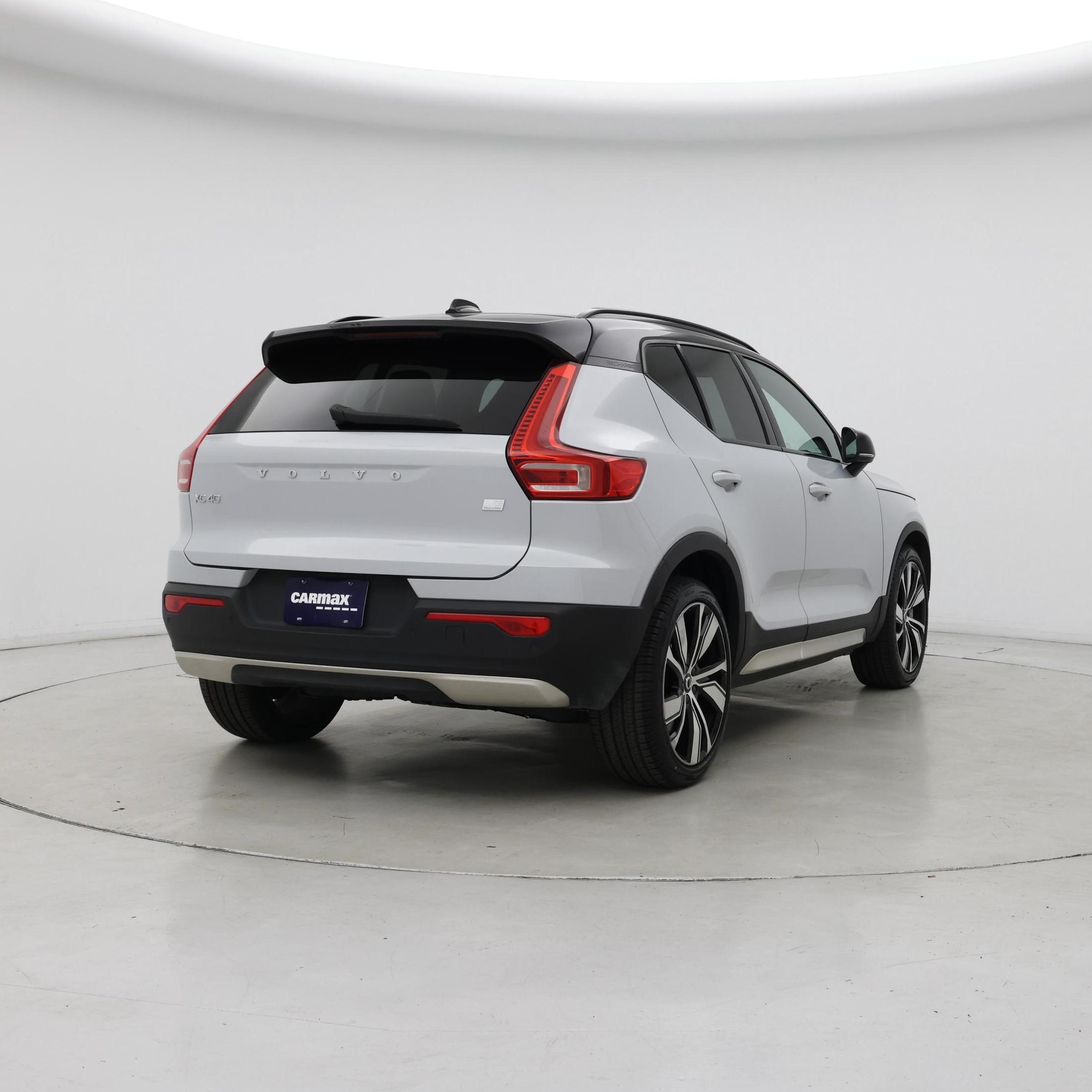 Thumbnail: 2021 Volvo XC40 - 8