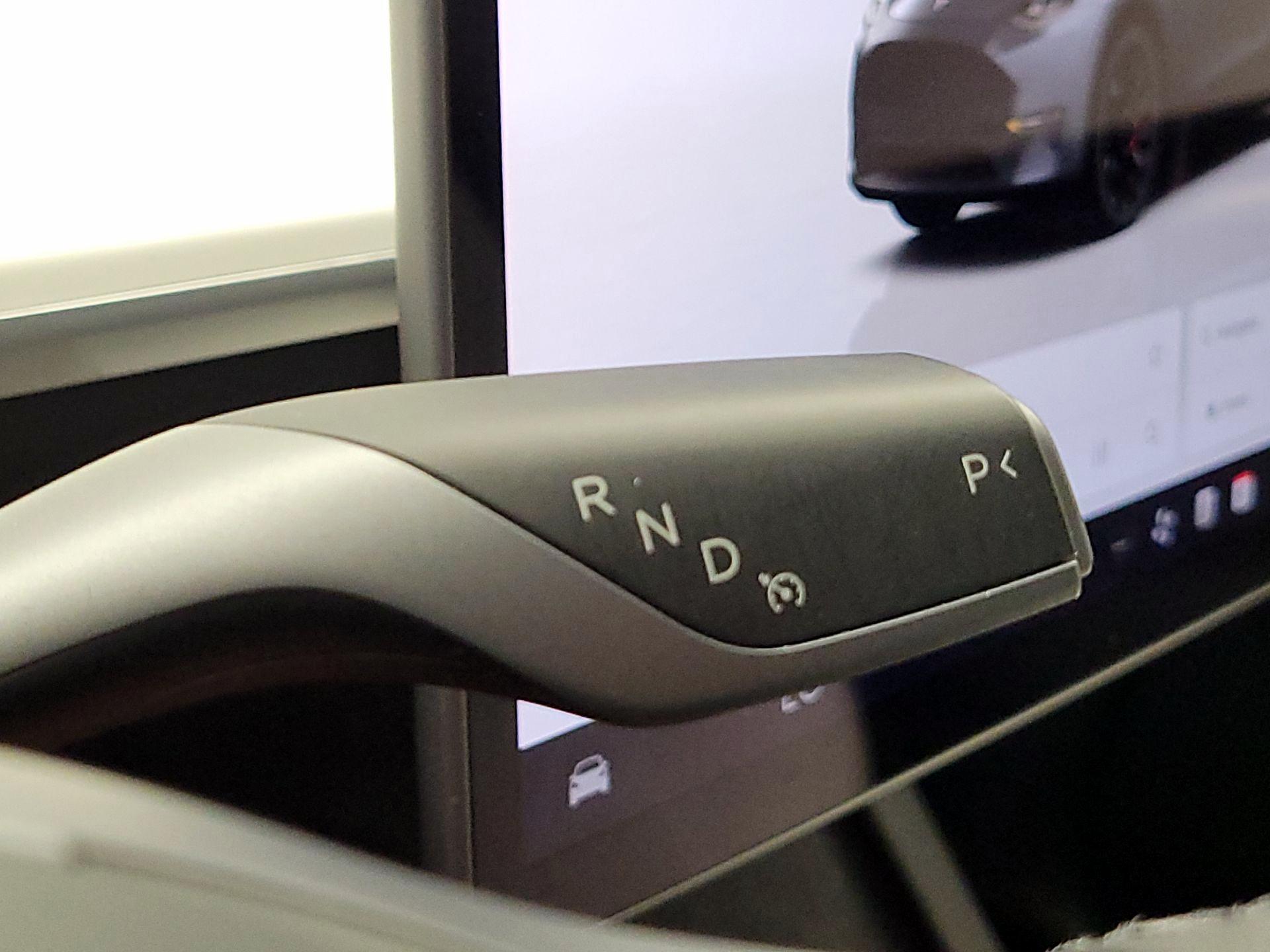Thumbnail: 2023 Tesla Model Y - 17