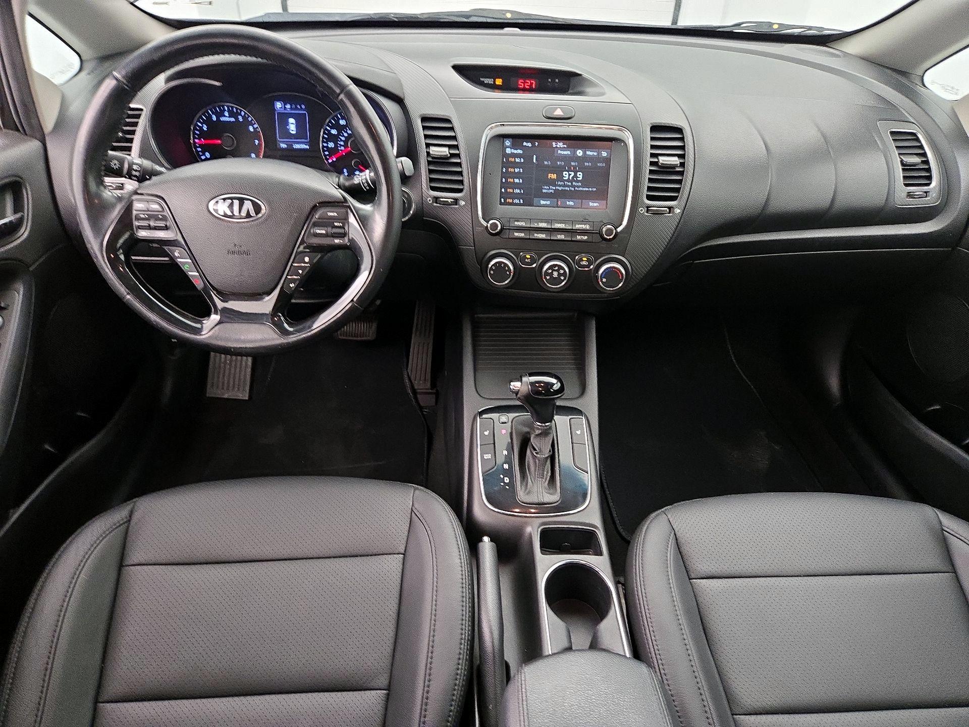 Thumbnail: 2017 Kia Forte - 9