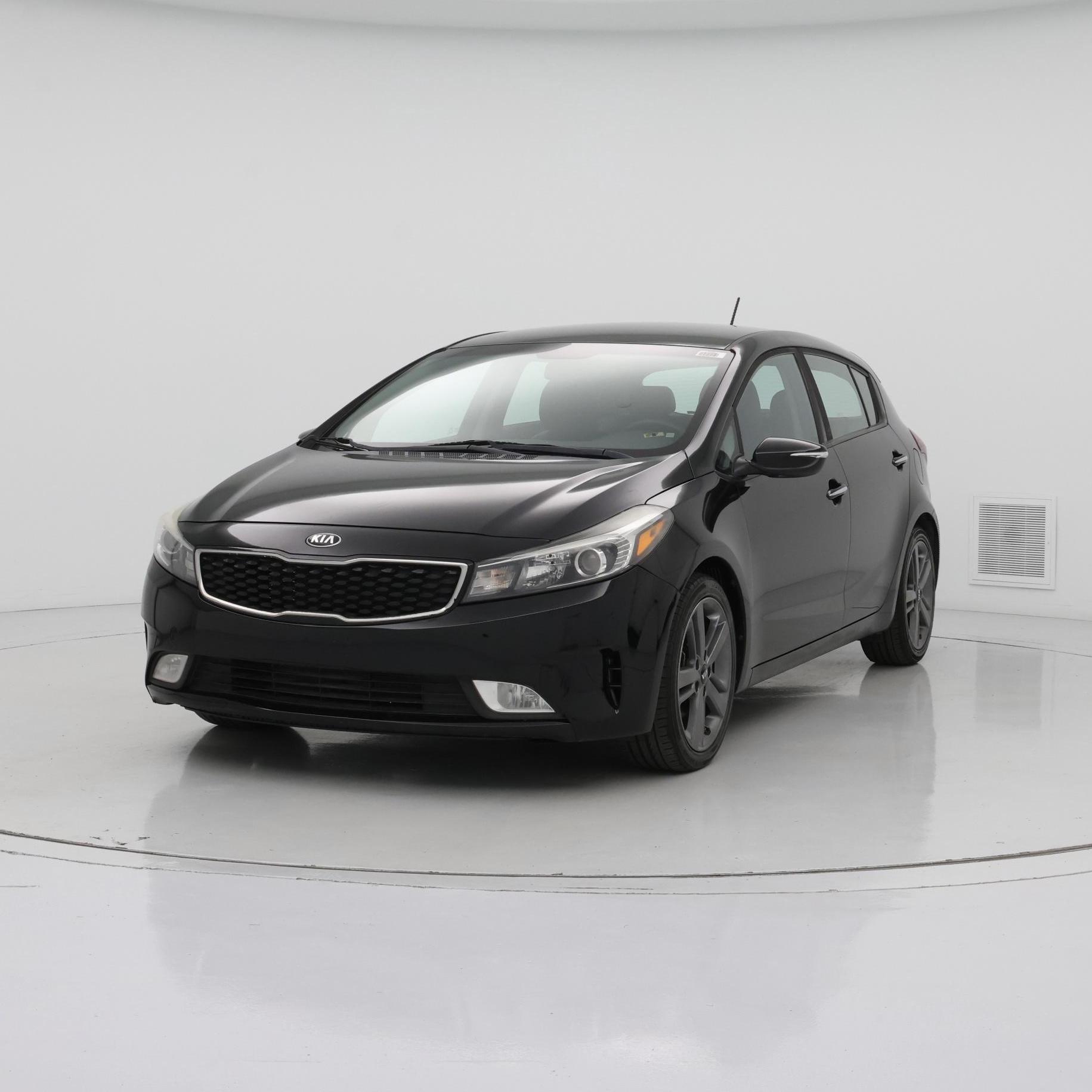 Thumbnail: 2017 Kia Forte - 4