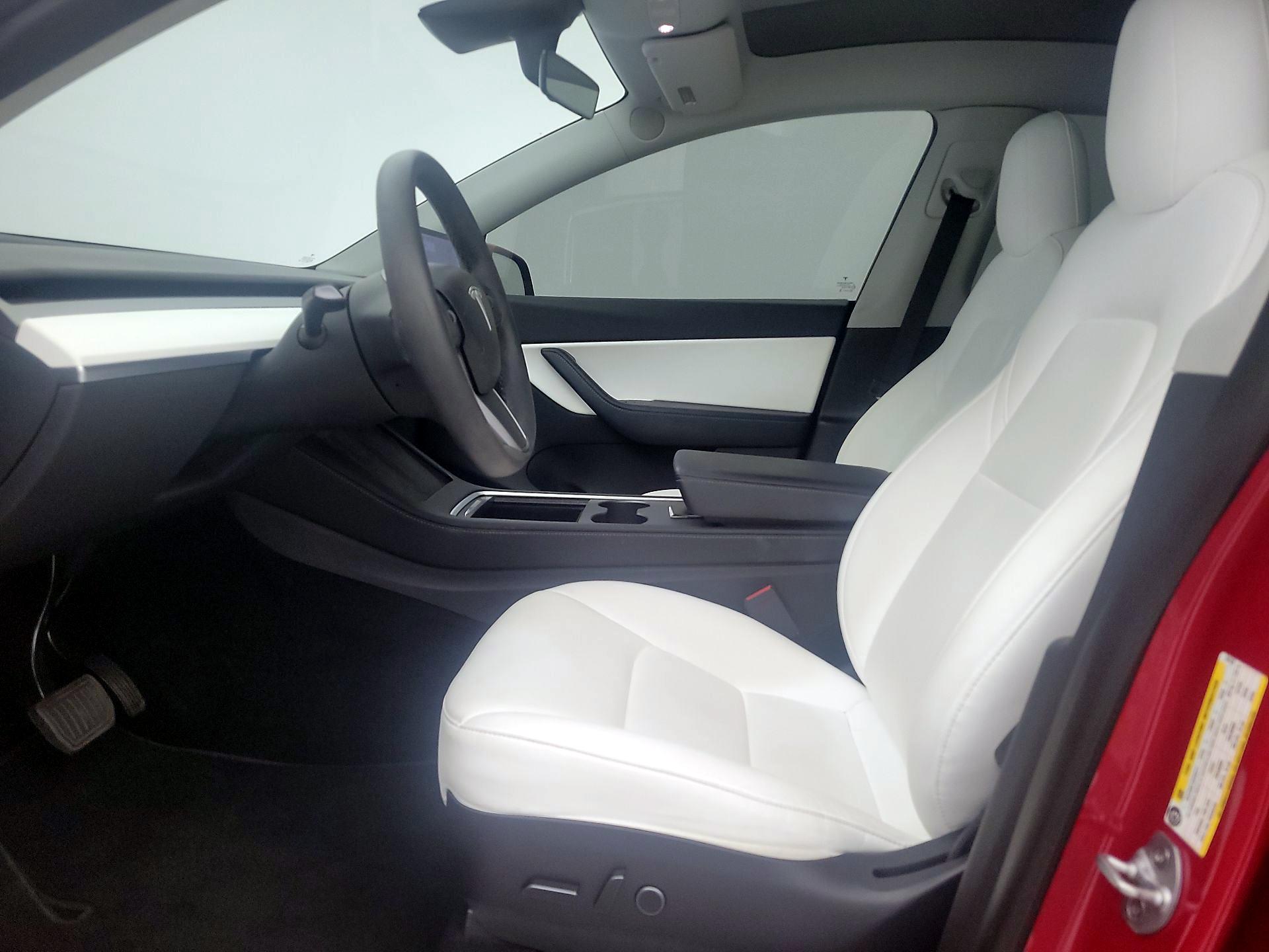 Thumbnail: 2022 Tesla Model Y - 11