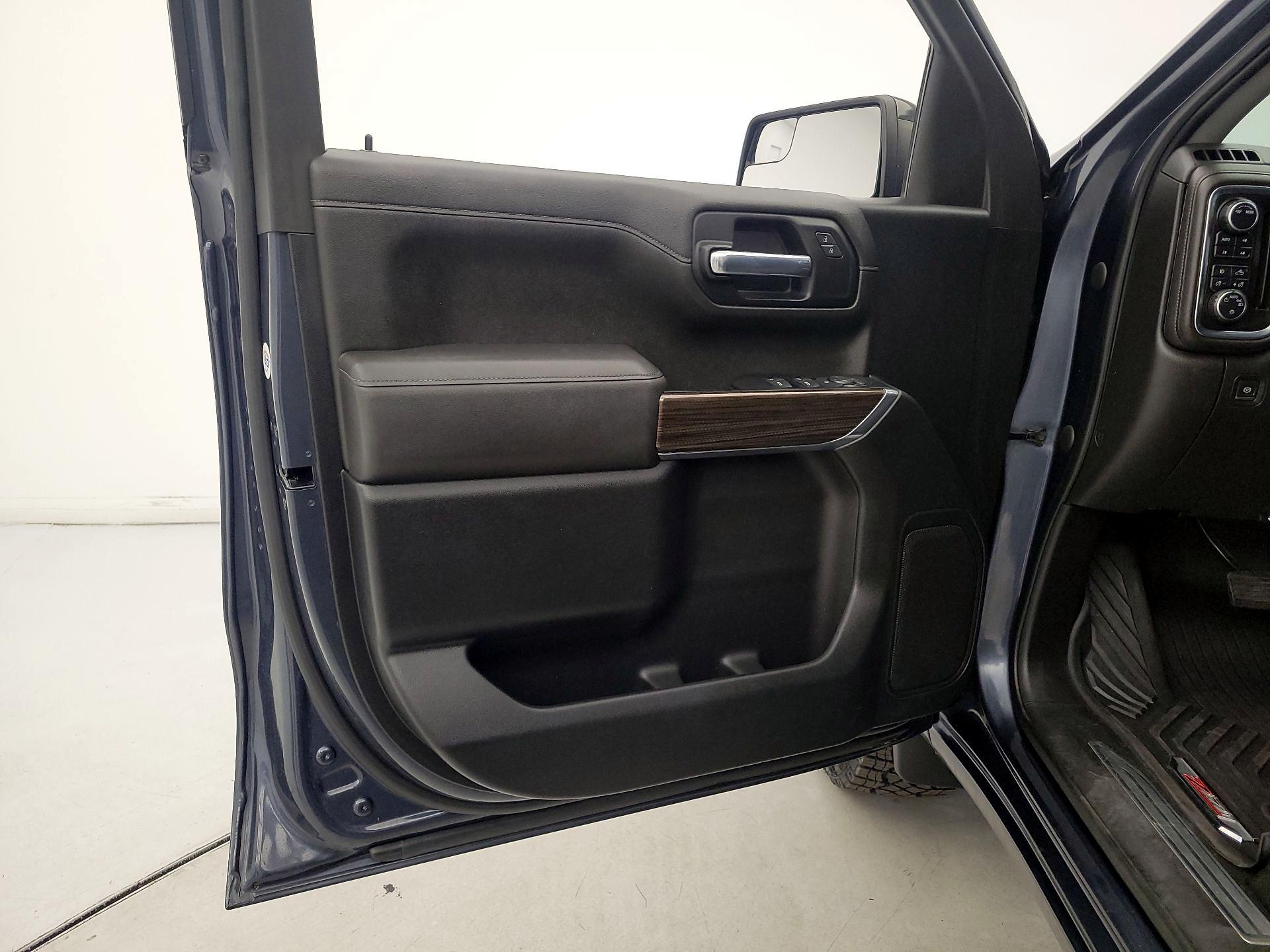 Thumbnail: 2021 Chevrolet Silverado 1500 - 12