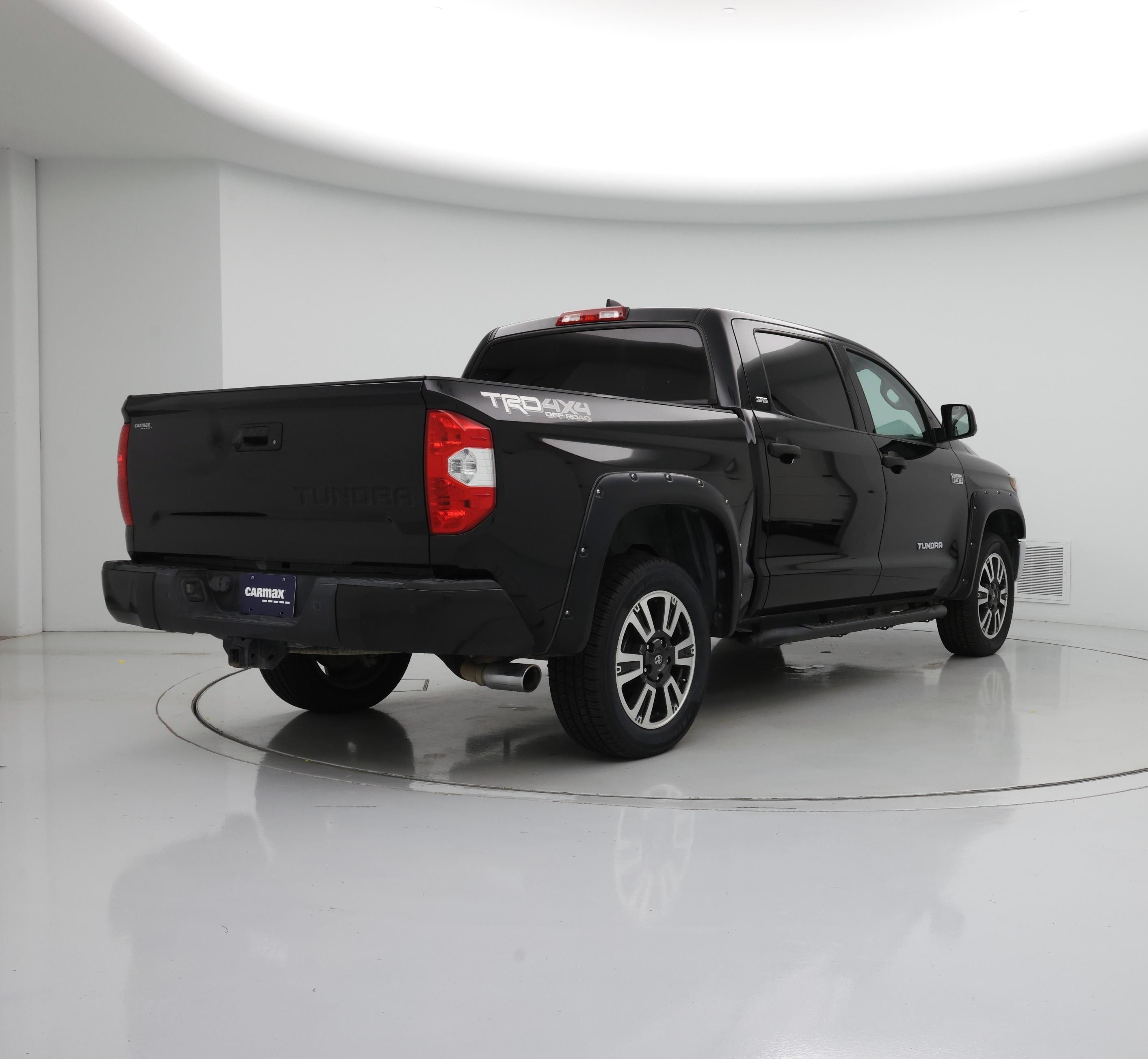 Thumbnail: 2020 Toyota Tundra - 8
