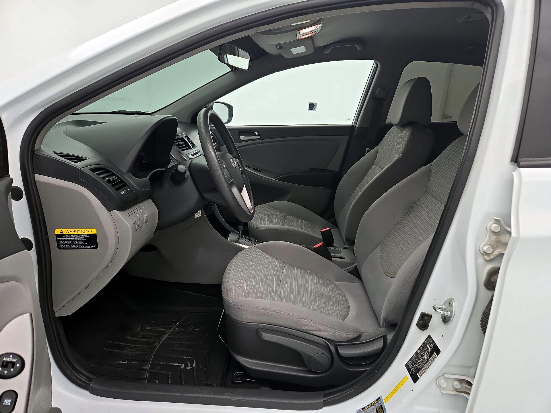 Thumbnail: 2017 Hyundai Accent - 11
