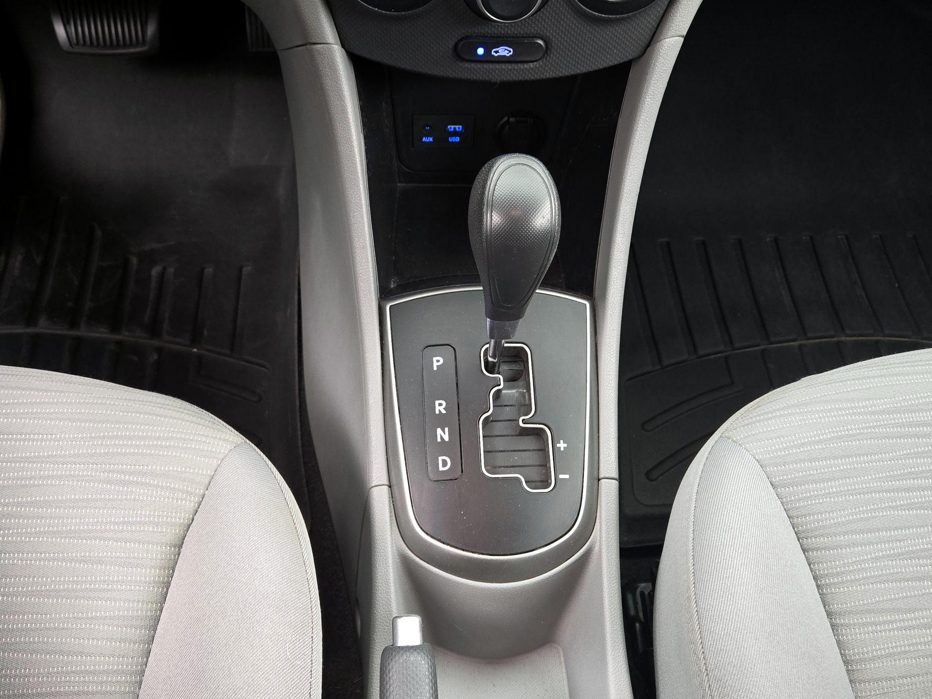 Thumbnail: 2017 Hyundai Accent - 16