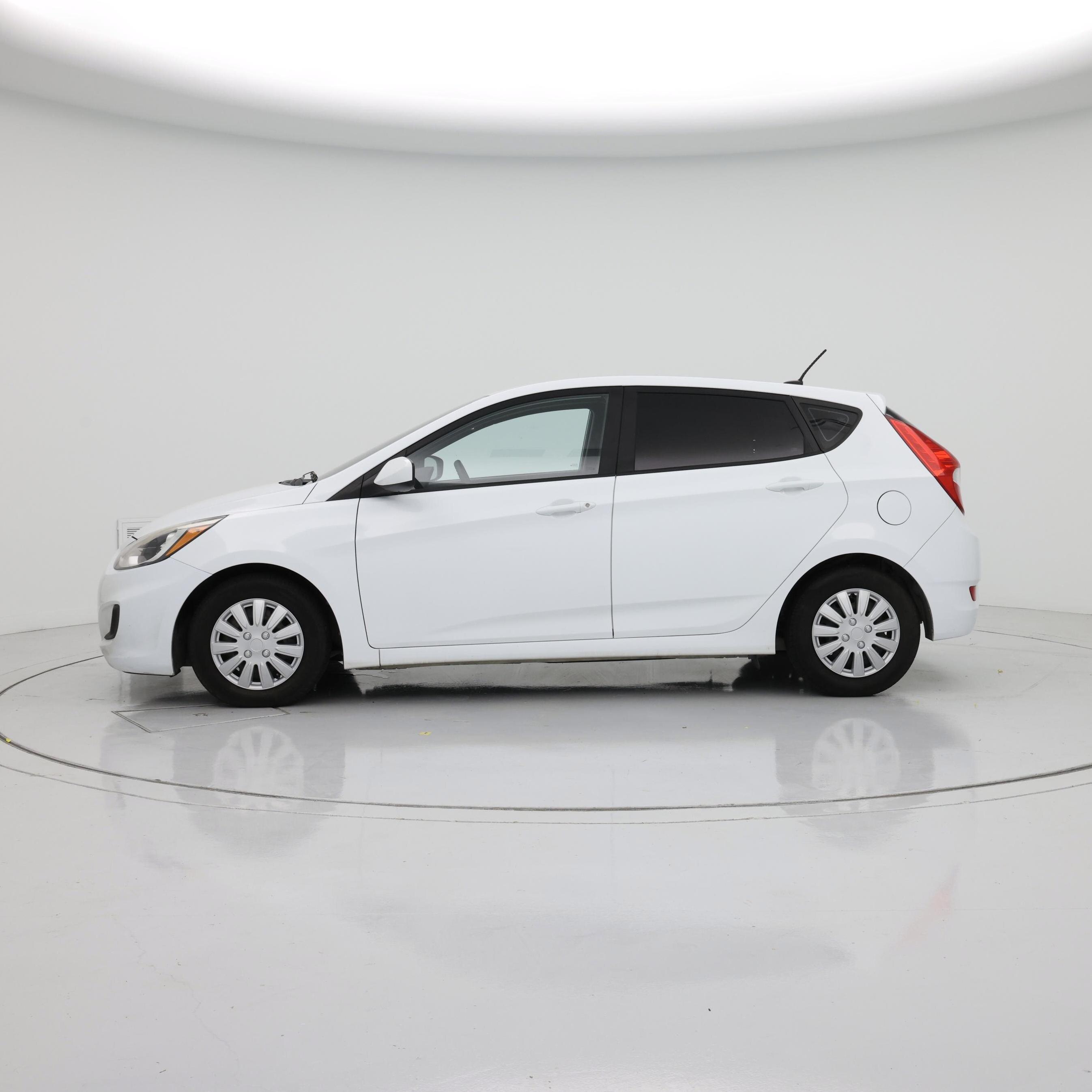 Thumbnail: 2017 Hyundai Accent - 3