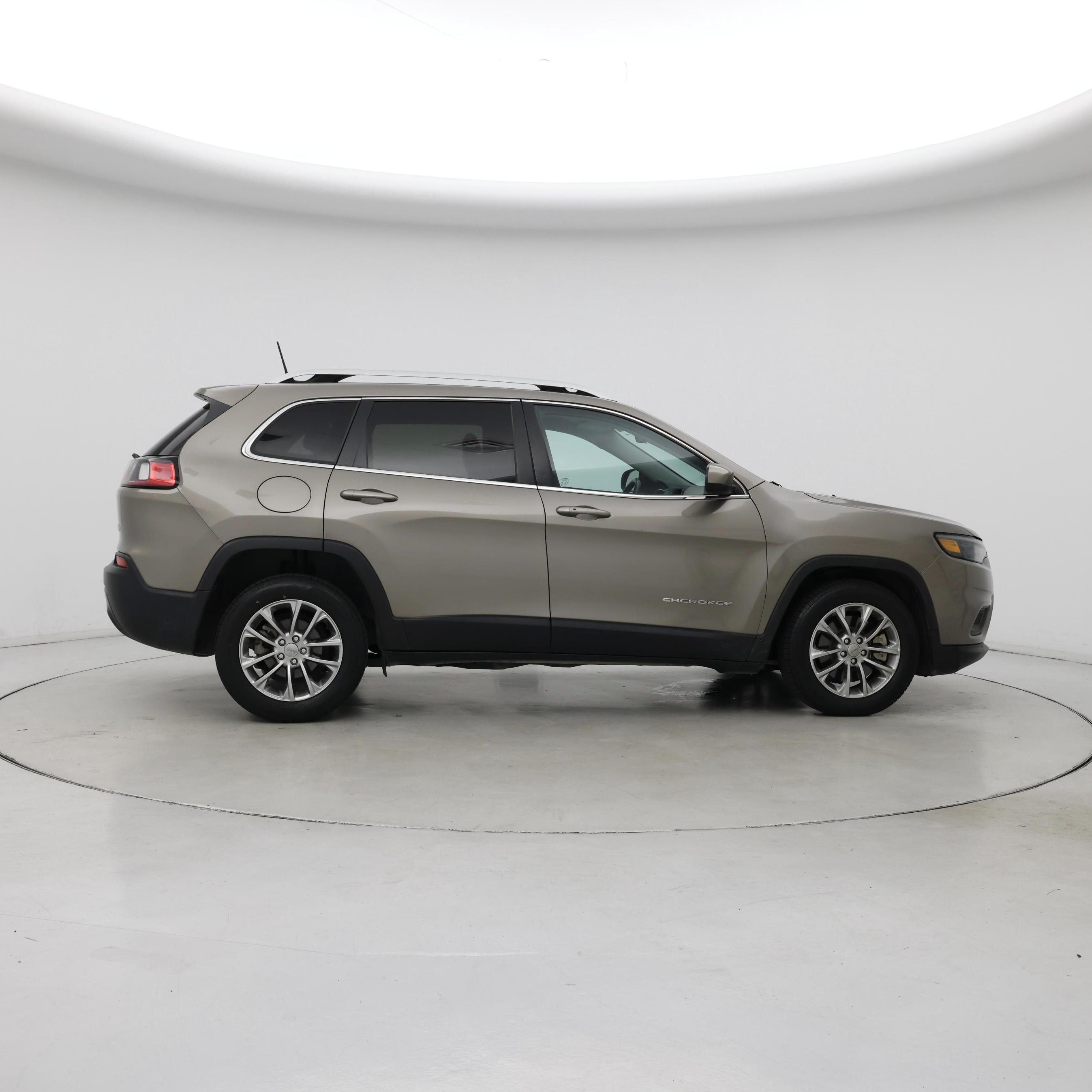 Thumbnail: 2019 Jeep Cherokee - 7