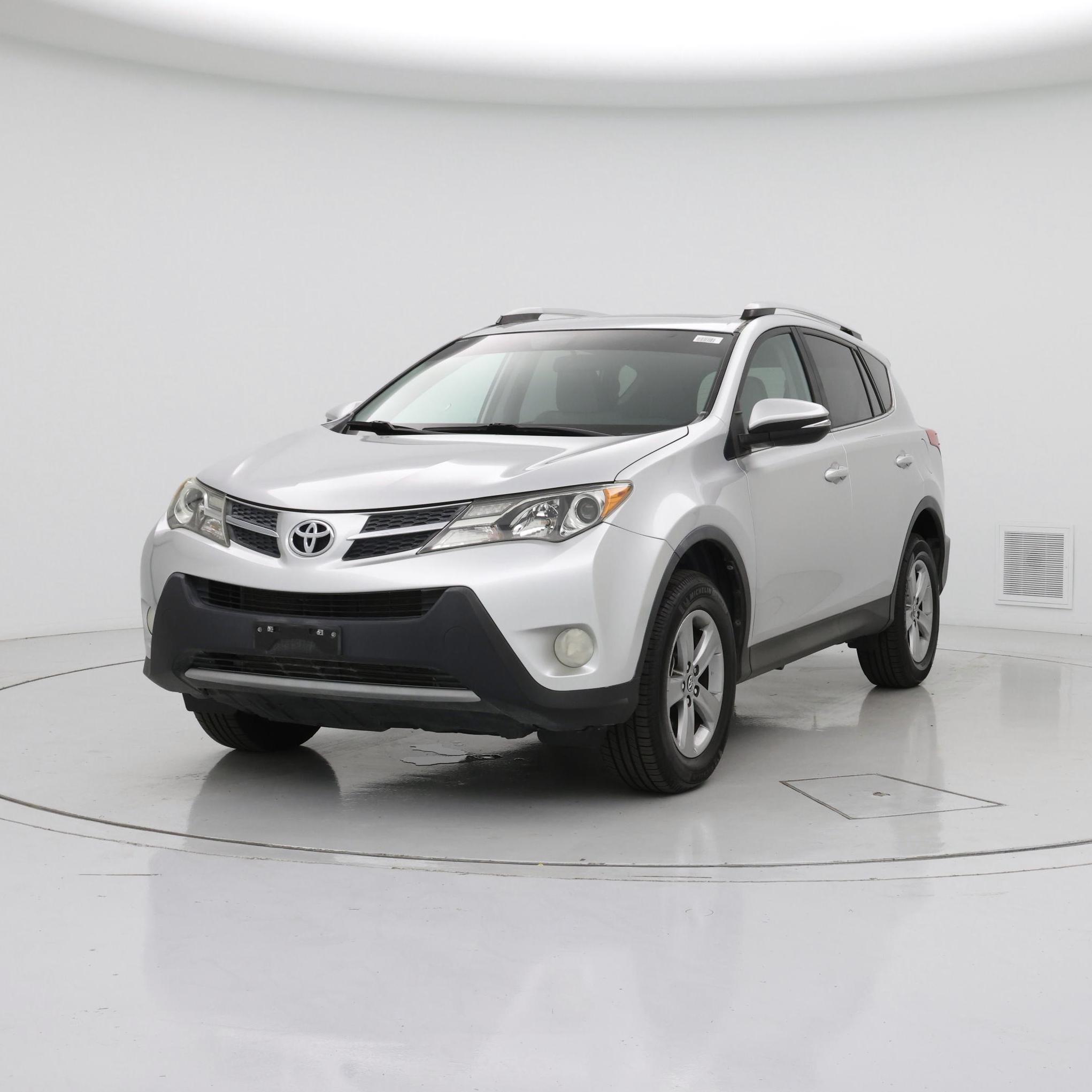 Thumbnail: 2015 Toyota RAV4 - 4