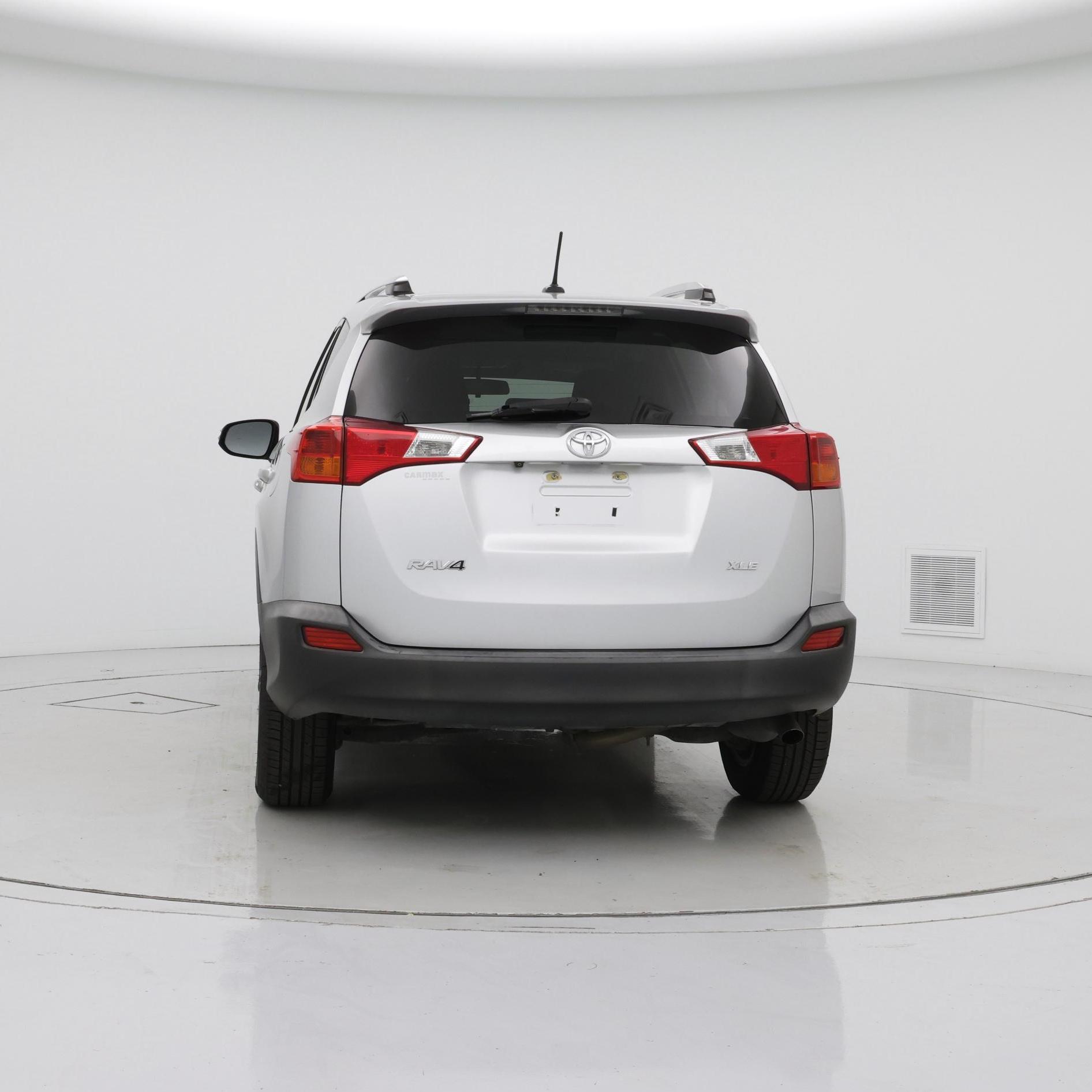 Thumbnail: 2015 Toyota RAV4 - 6