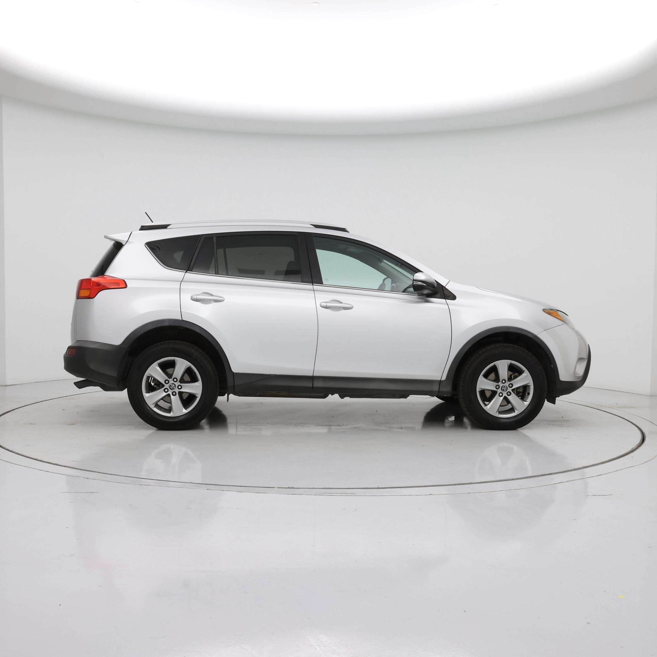 Thumbnail: 2015 Toyota RAV4 - 7