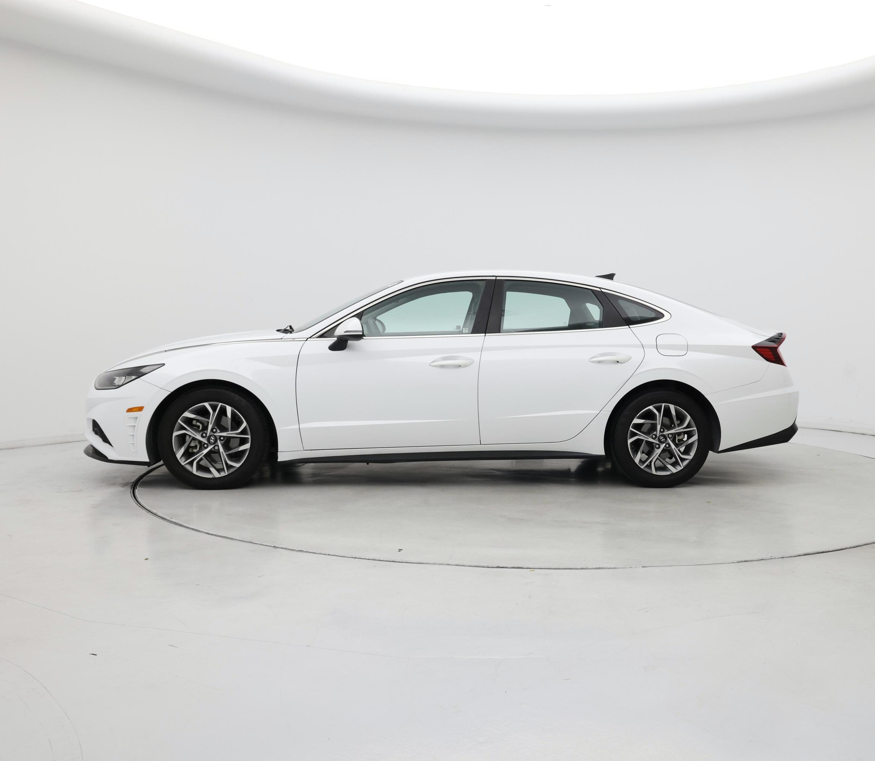 Thumbnail: 2020 Hyundai Sonata - 3
