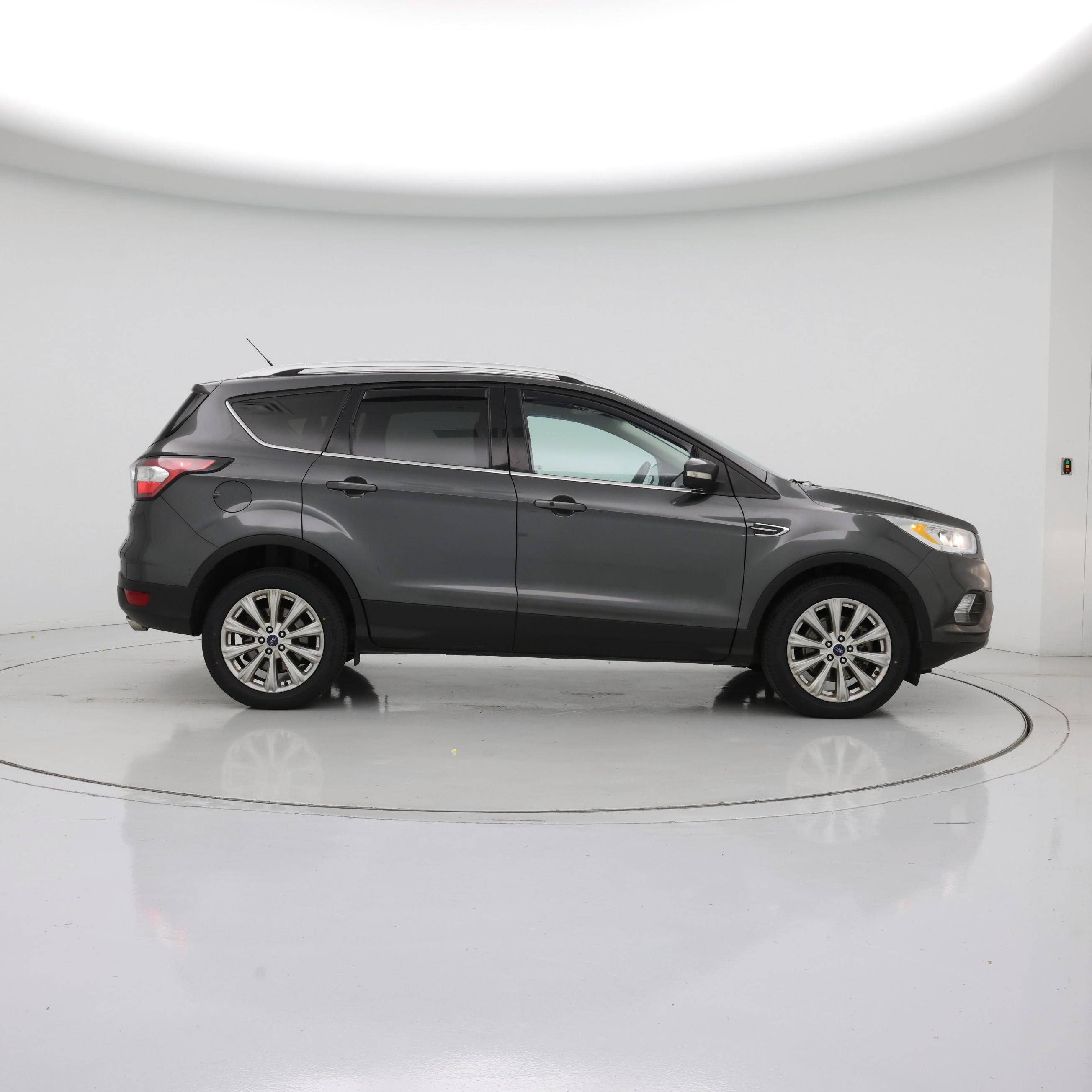 Thumbnail: 2017 Ford Escape - 7