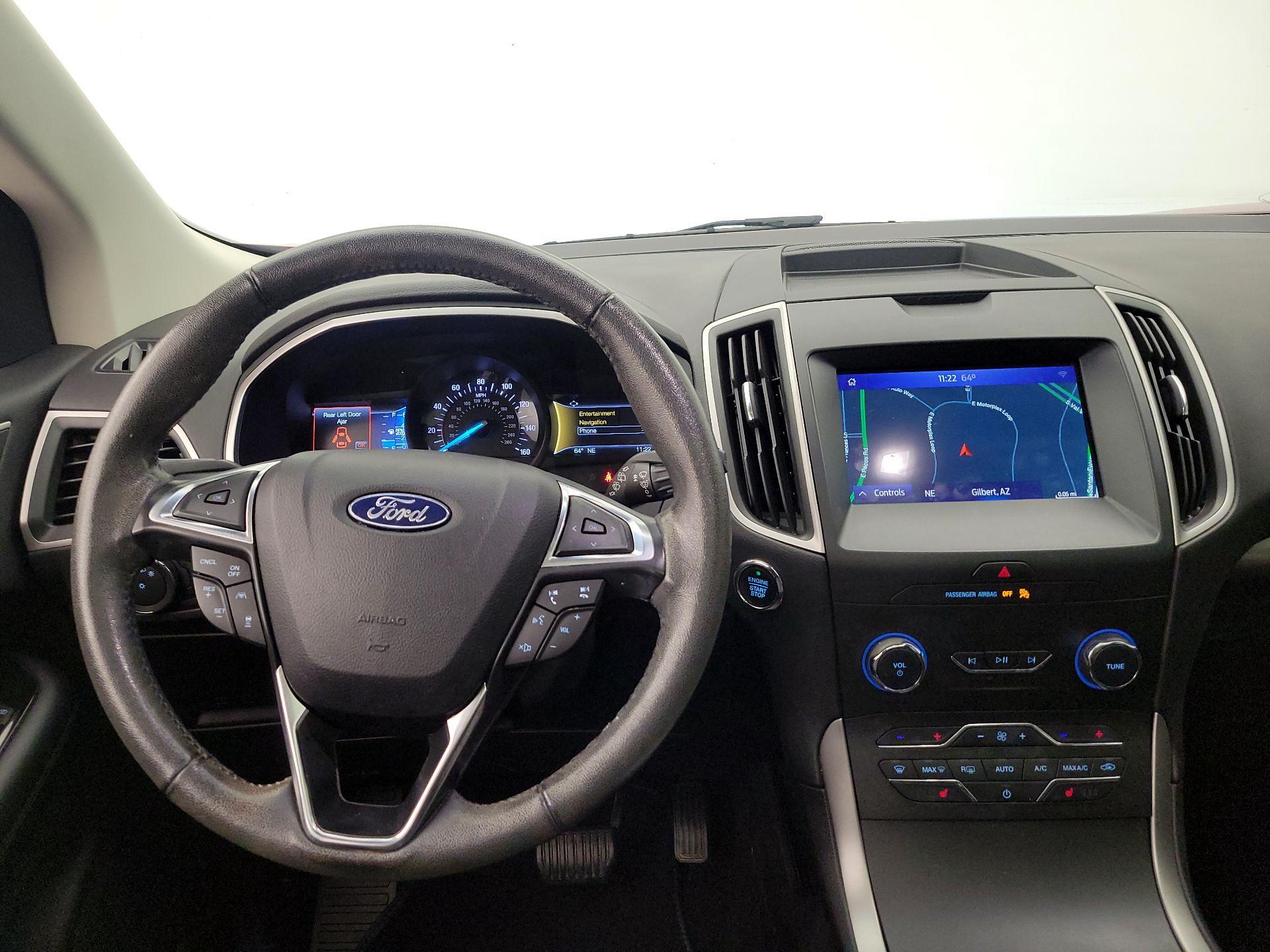 Thumbnail: 2020 Ford Edge - 10