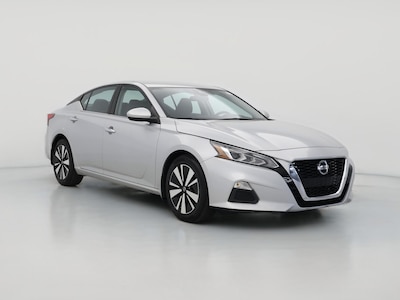 Silver 2022 Nissan Altima SV