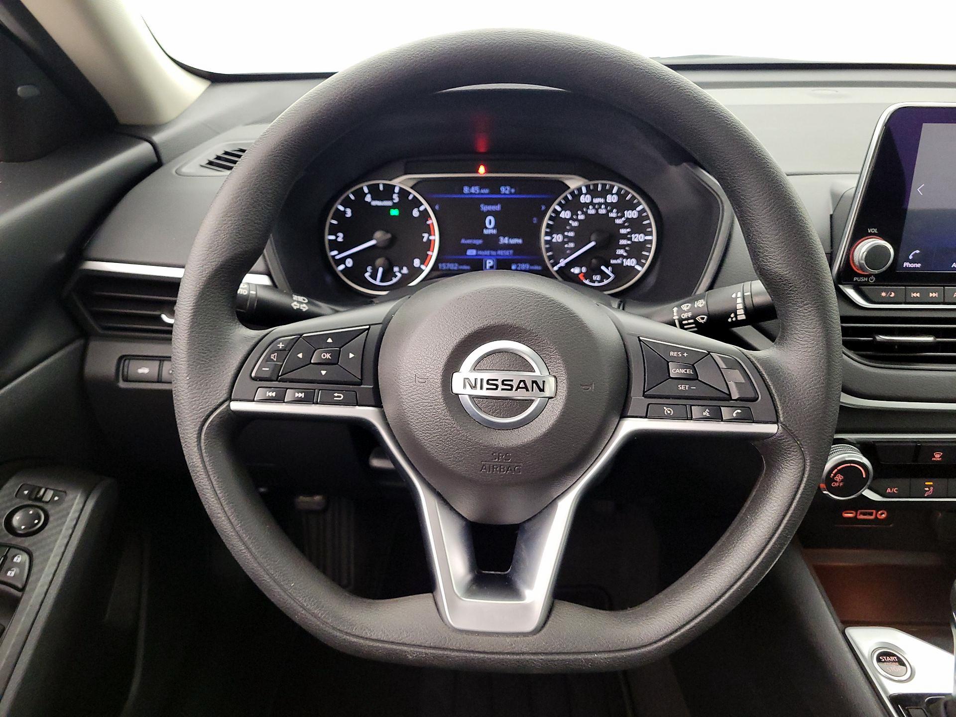 Thumbnail: 2022 Nissan Altima - 10