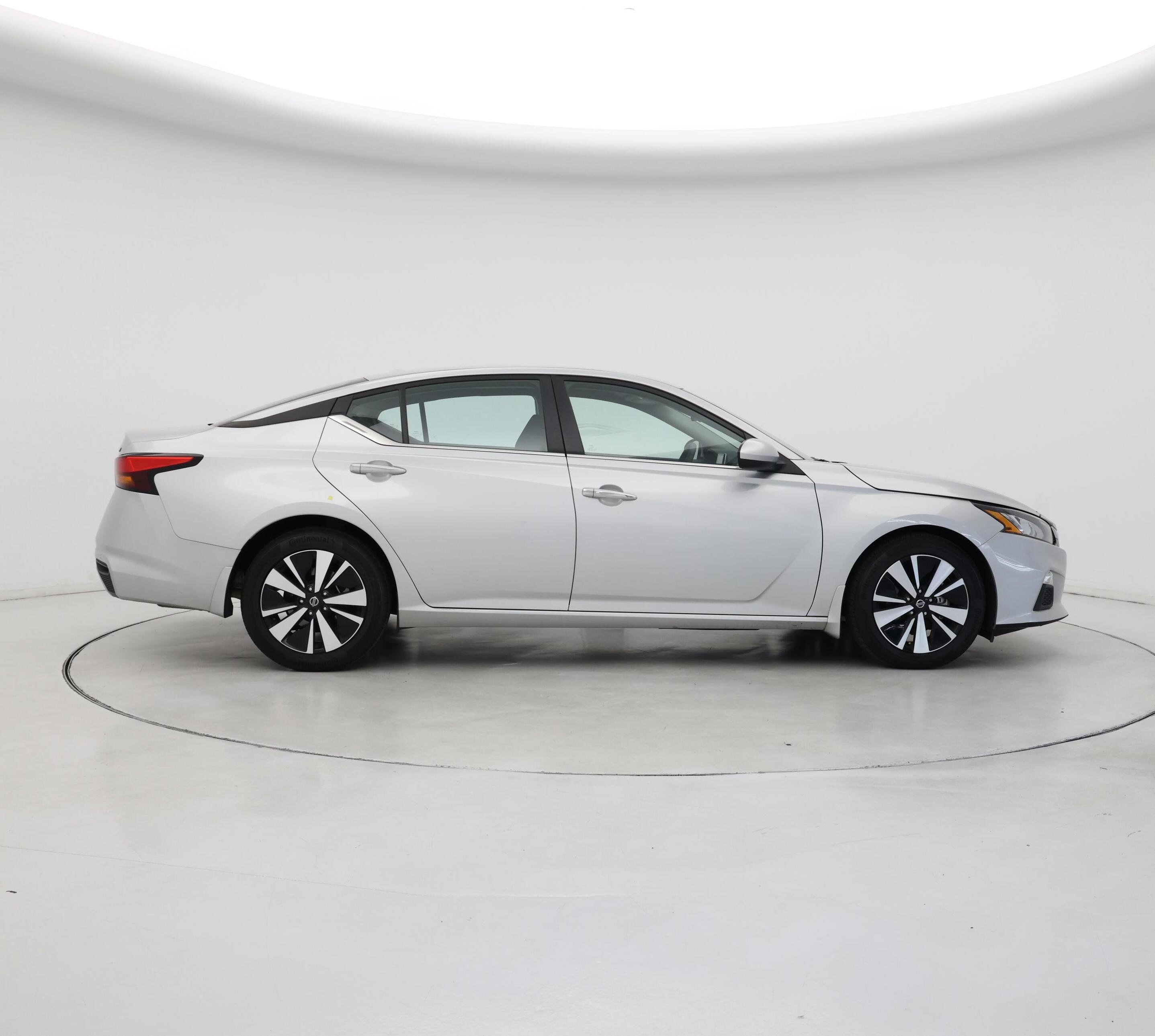 Thumbnail: 2022 Nissan Altima - 7