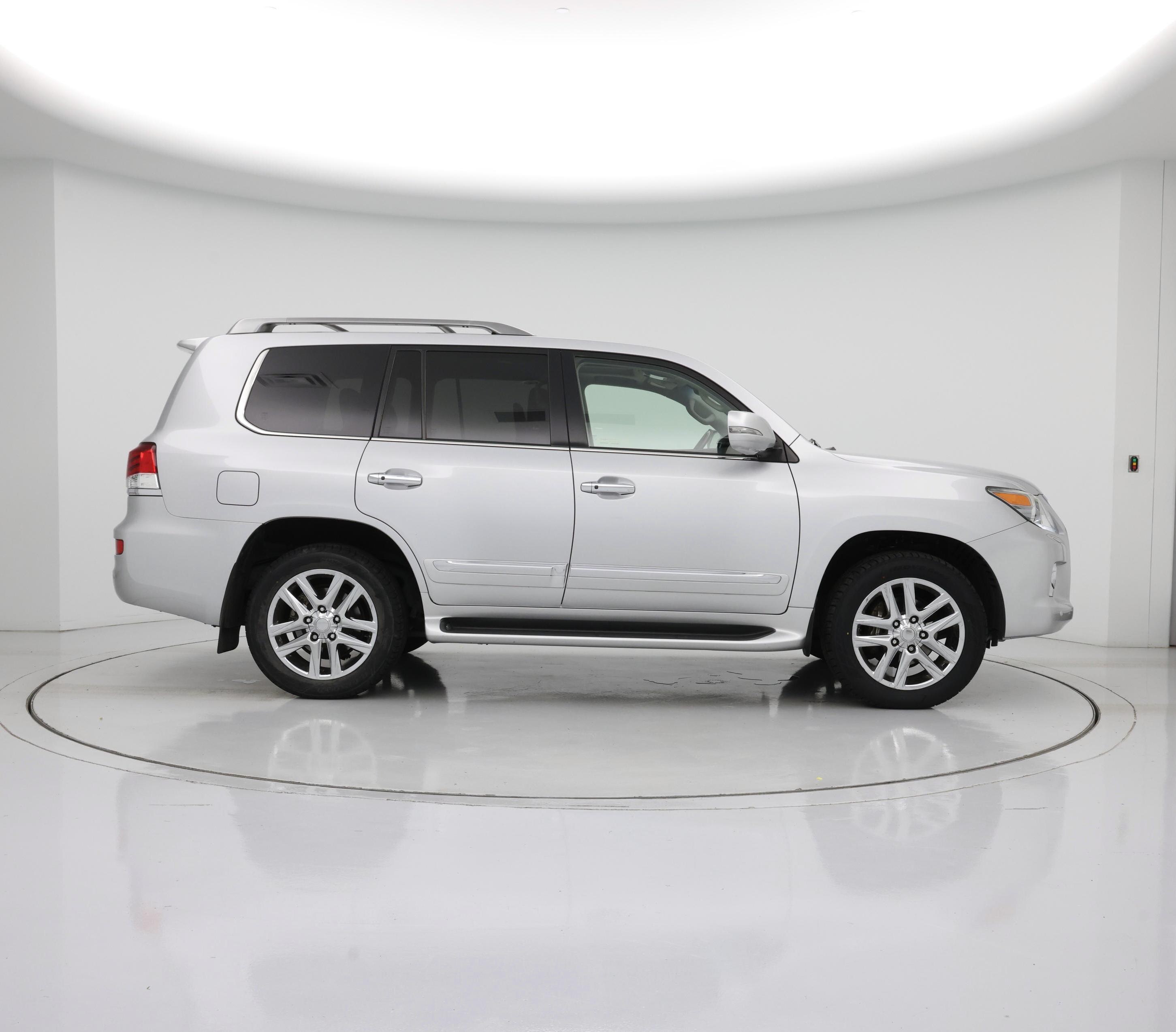 Thumbnail: 2013 Lexus LX - 7