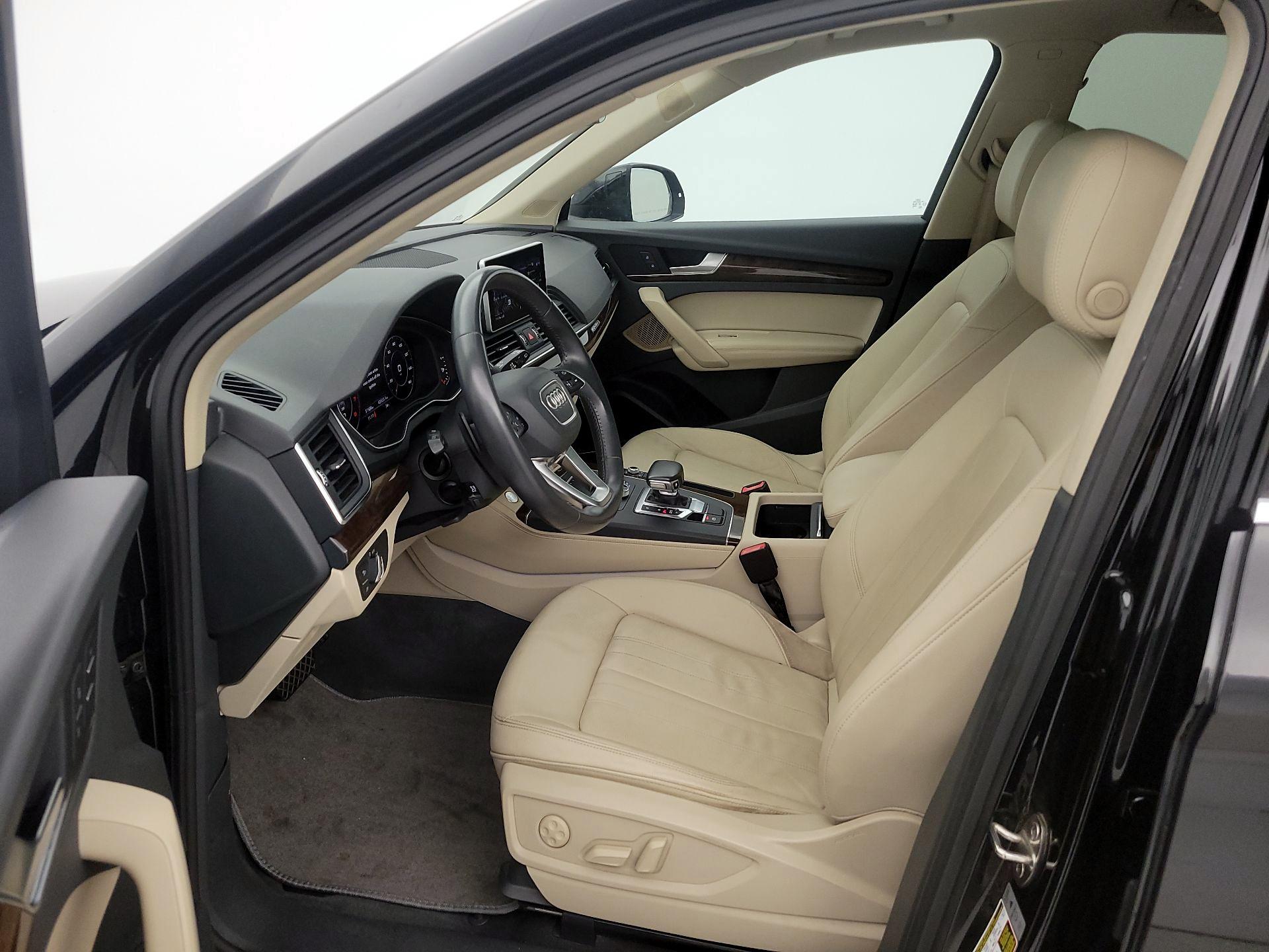Thumbnail: 2019 Audi Q5 - 11