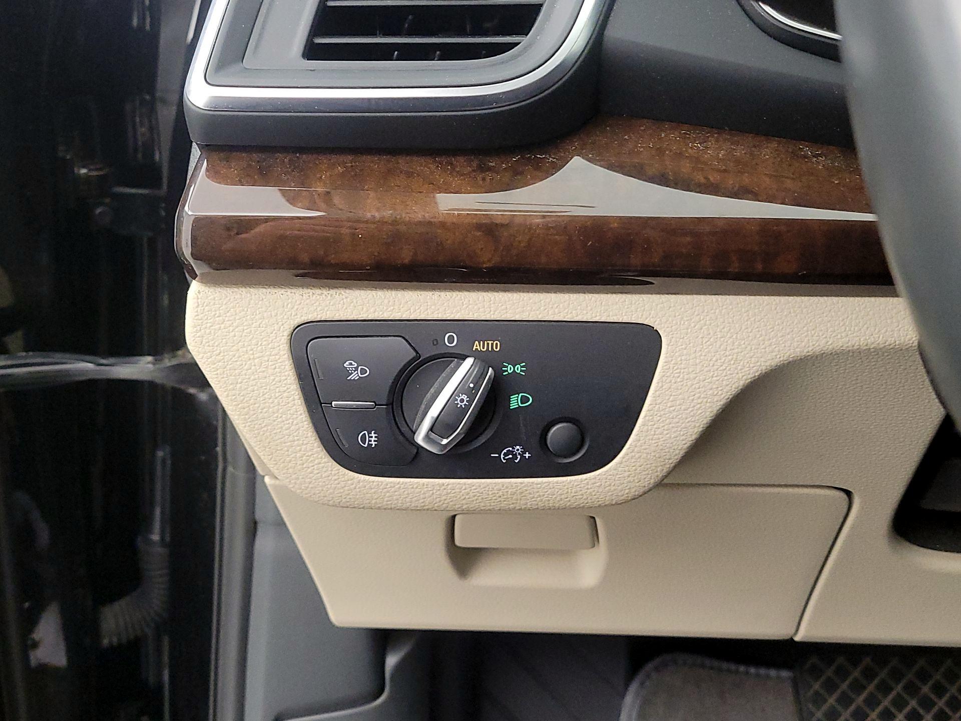 Thumbnail: 2019 Audi Q5 - 13