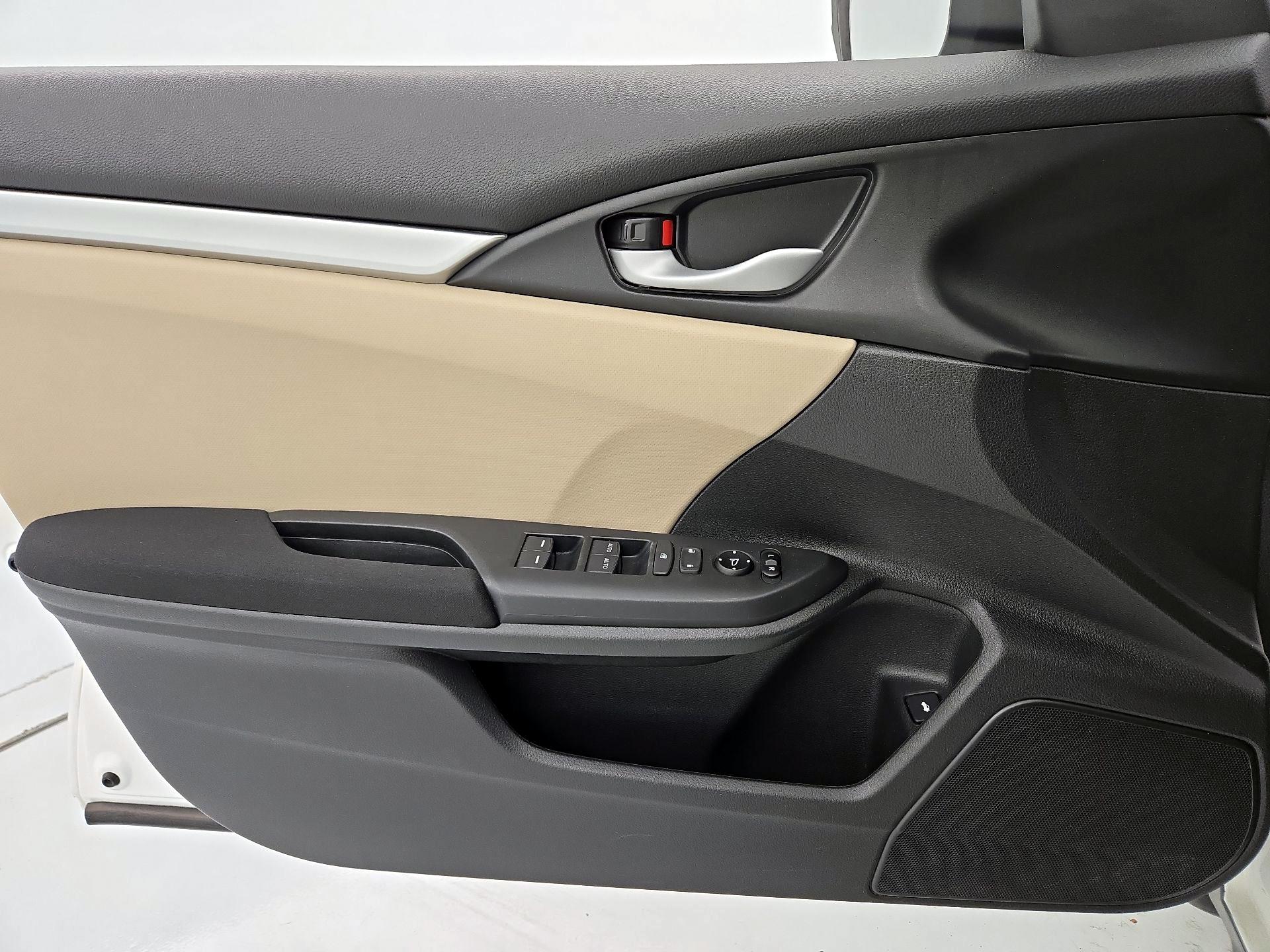 Thumbnail: 2018 Honda Civic - 12