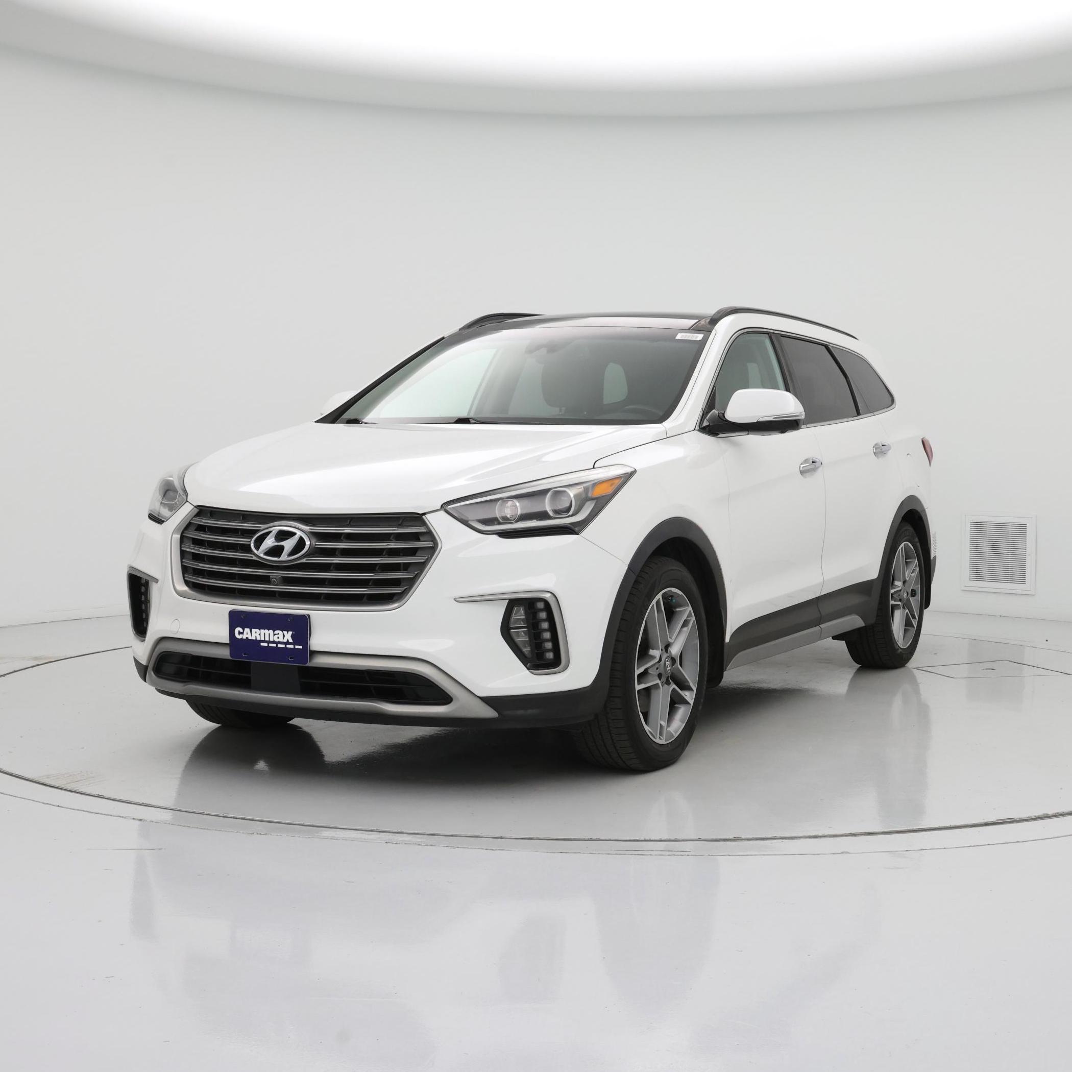 Thumbnail: 2017 Hyundai Santa Fe - 4