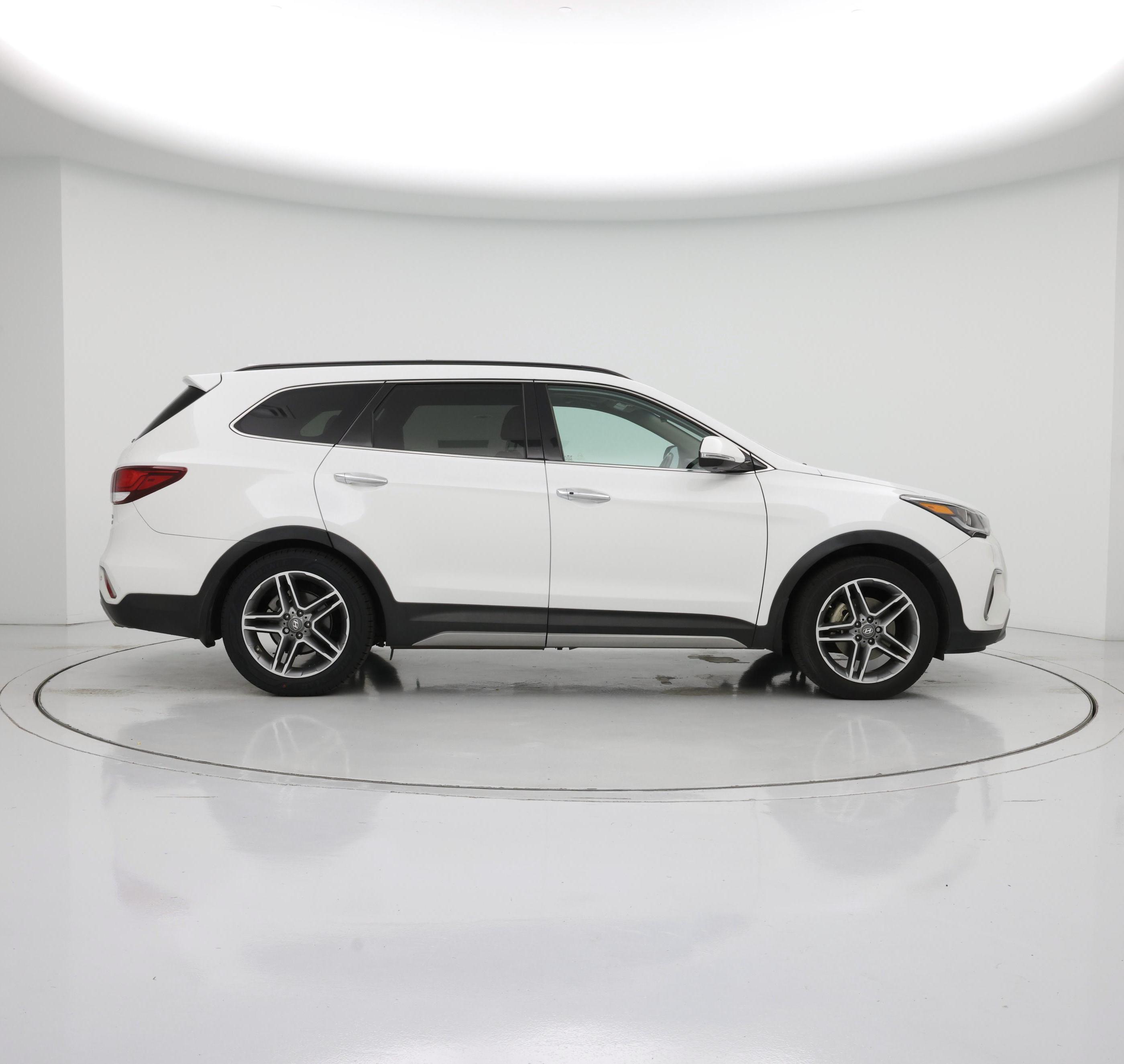 Thumbnail: 2017 Hyundai Santa Fe - 7