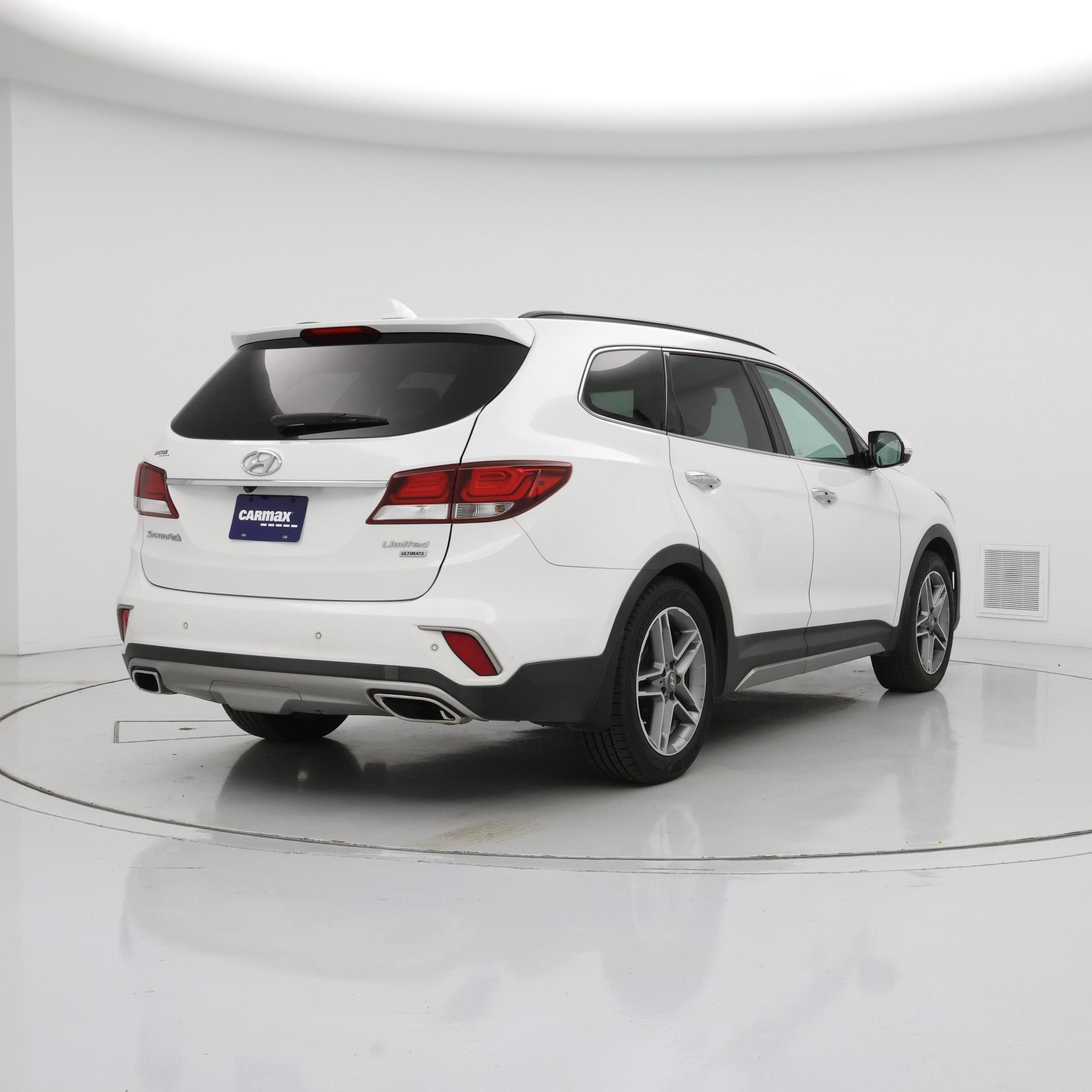Thumbnail: 2017 Hyundai Santa Fe - 8