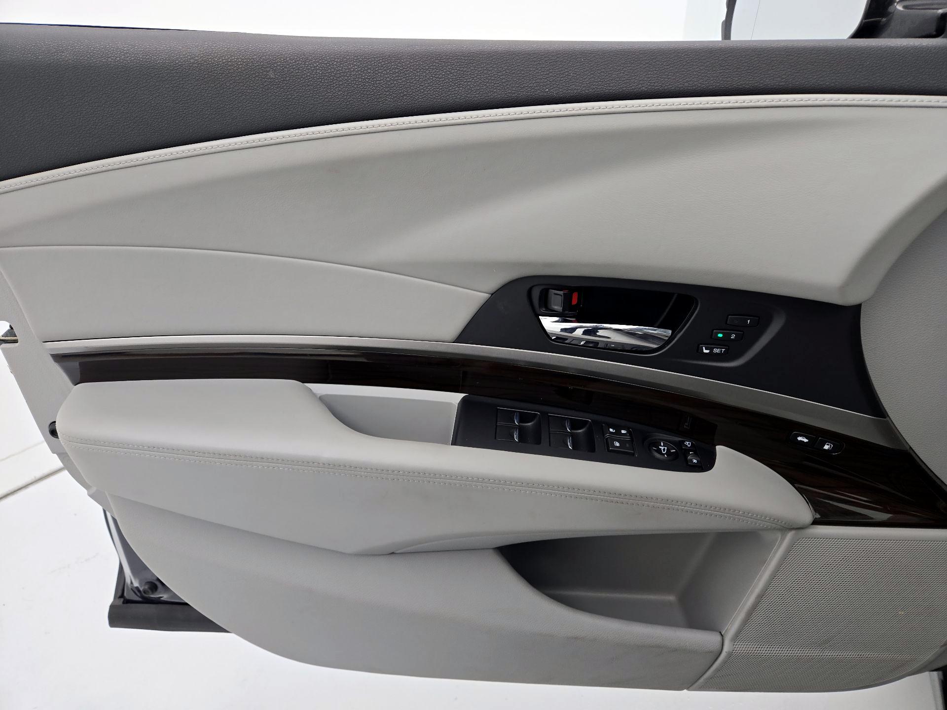 Thumbnail: 2014 Acura RLX - 12