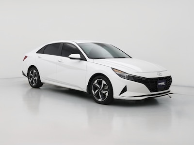 White 2023 Hyundai Elantra SEL