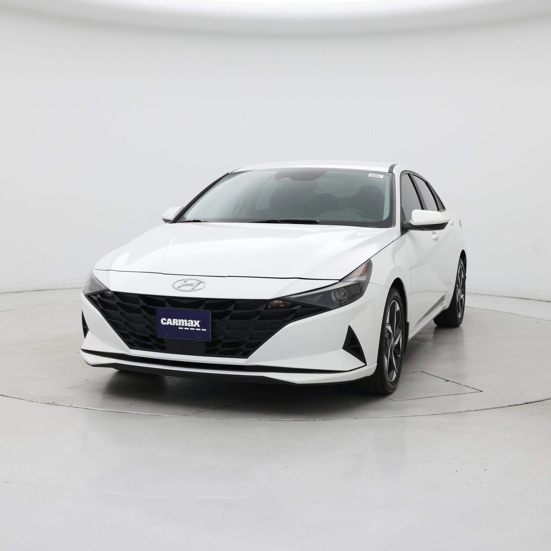 Thumbnail: 2023 Hyundai Elantra - 4