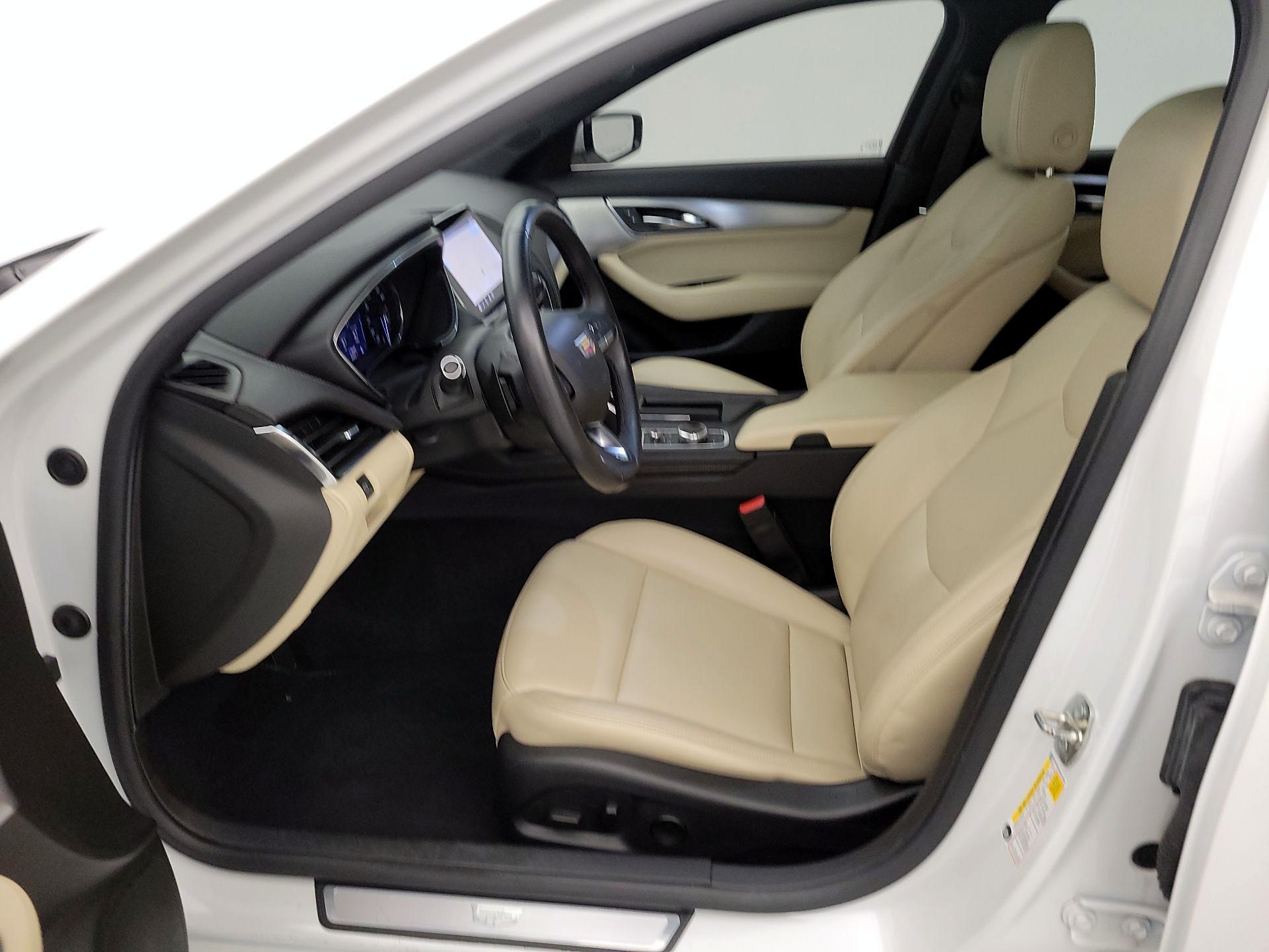 Thumbnail: 2022 Cadillac CT5 - 11