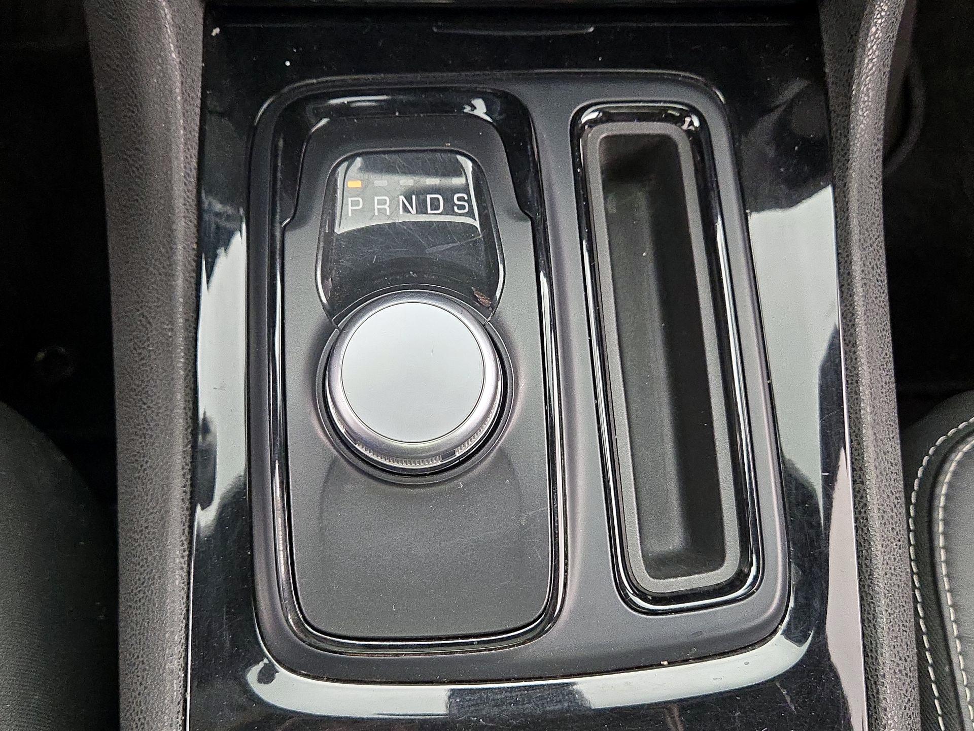 Thumbnail: 2018 Chrysler 300 - 17